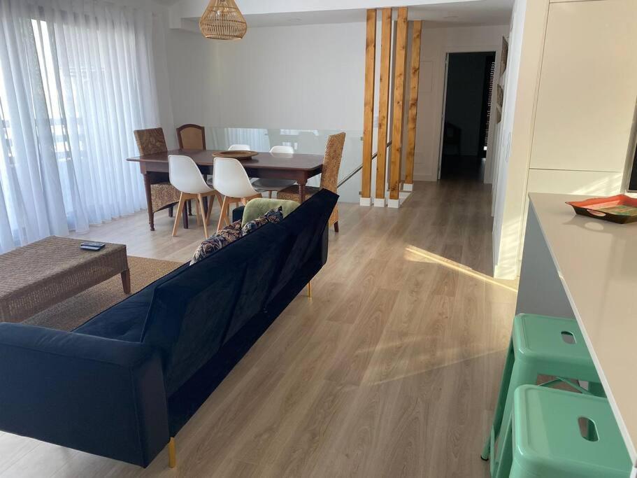 Seixal Old Town River View Apartment view 3