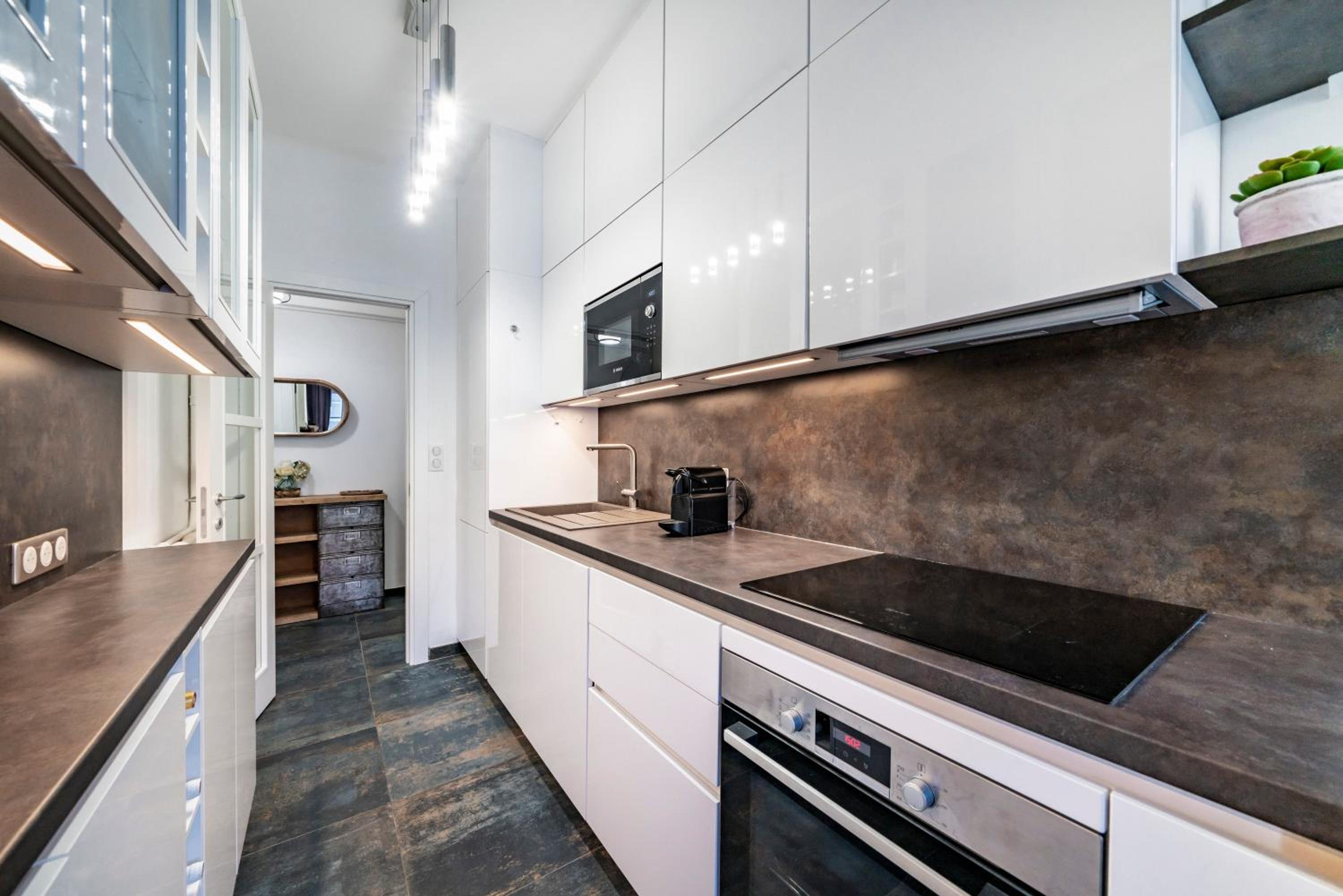 Brand new 2 bedrooms heart of Cannes photo 5