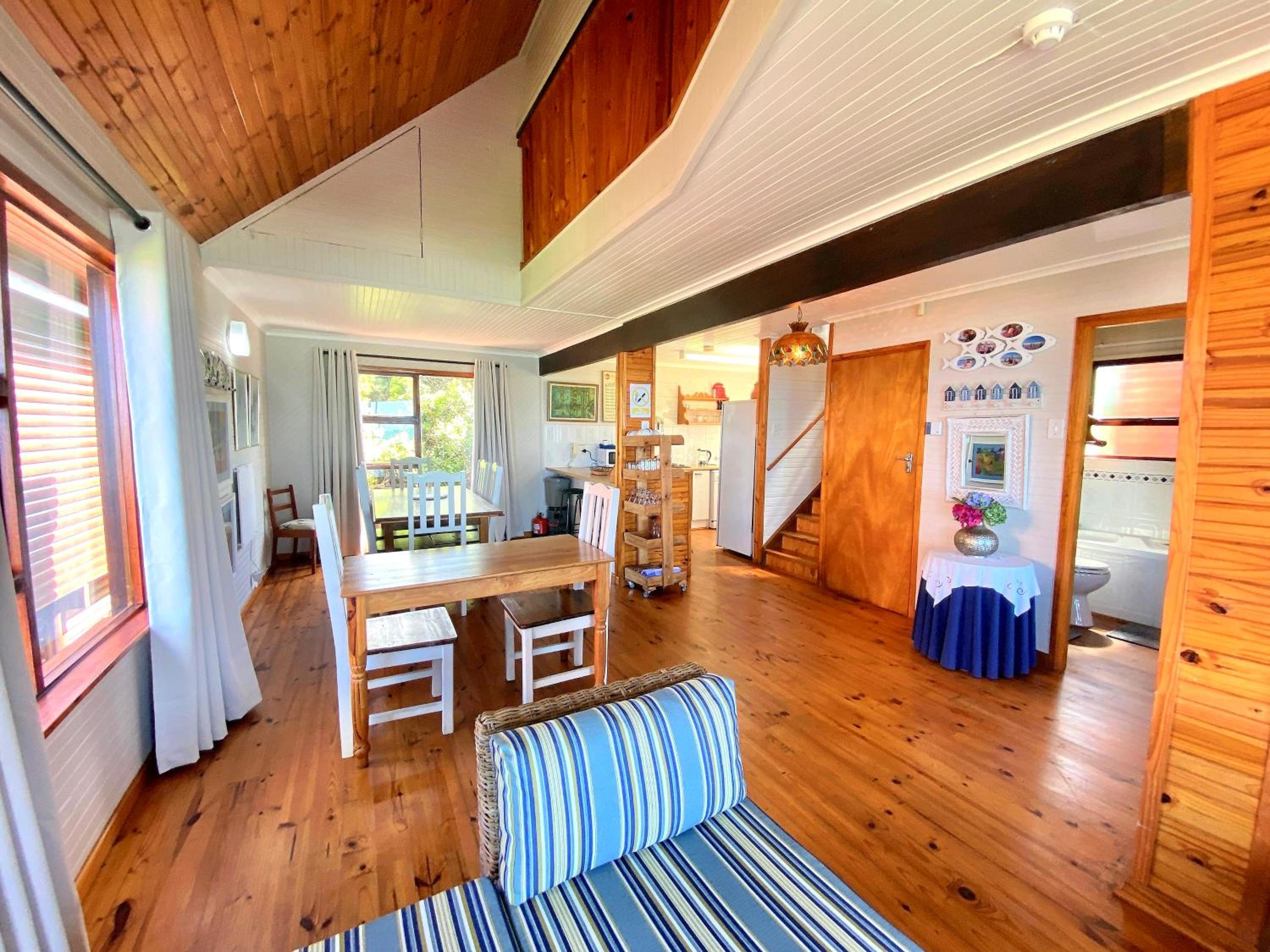 Hummingbird Chalet 23 Houtboschbaai view 3