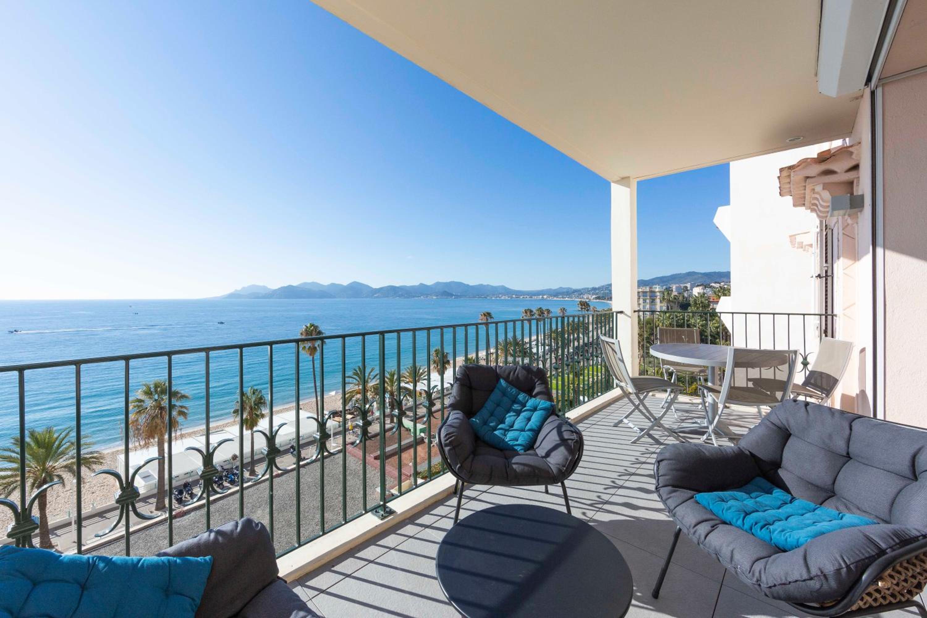 Appartement 3 chambres 125 m2 avec vue exceptionnelle face à la mer photo 3