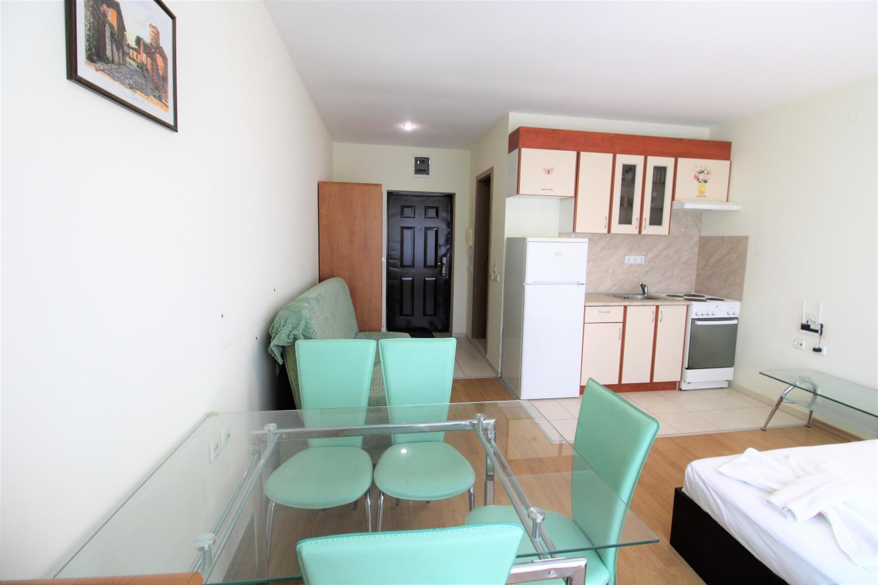 Holiday-Orchid Menada Apartments