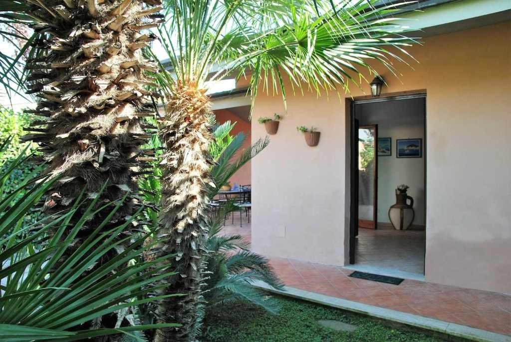 VILLA LENA 100 mt dal mare tra Terracina e Sperlonga