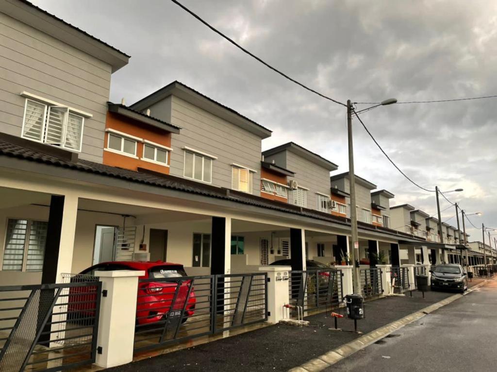 RS HOMESTAY BANDAR SERI ISKANDAR photo 1