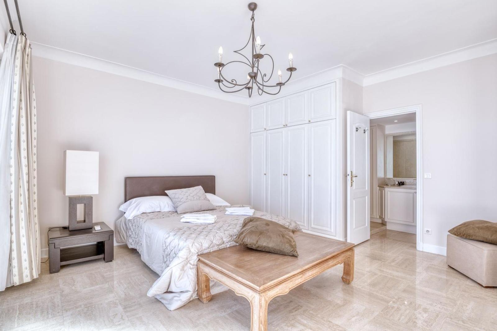 Horizon Blue Lux Apartment photo 3