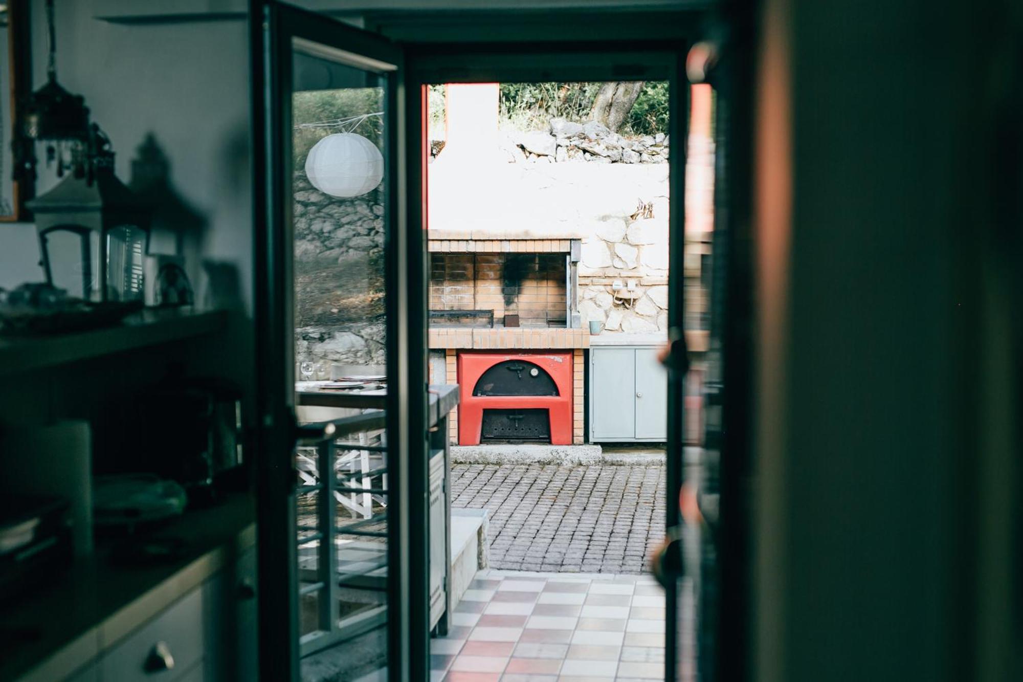 The Red House