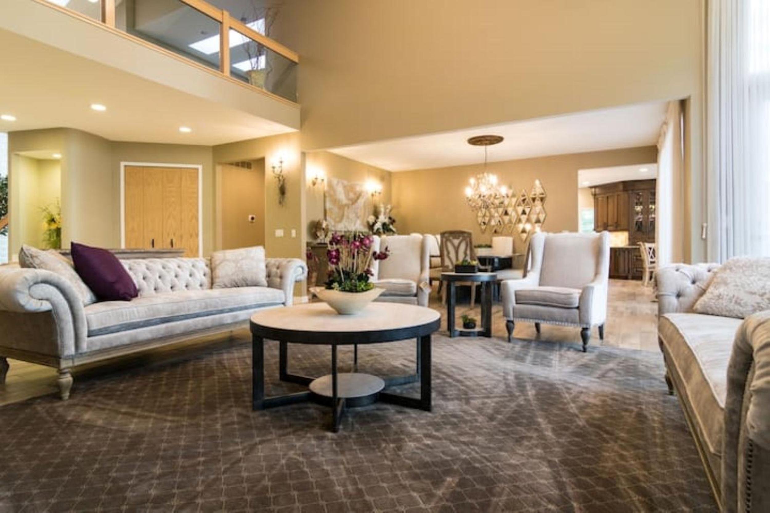 Nature living Luxury private Home pristine lake