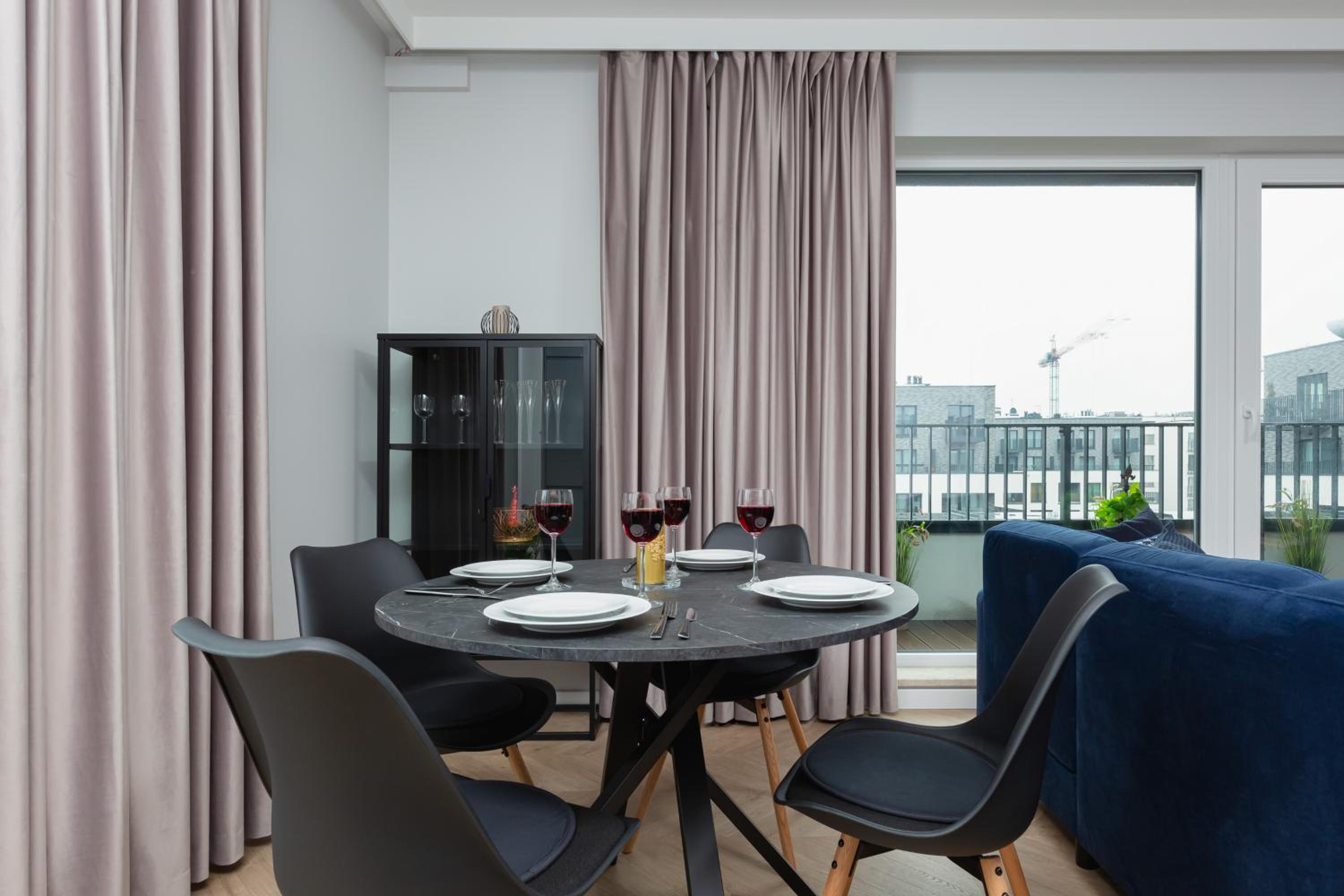 Mokotów Apartment LUX with Parking by Renters Prestige view 4