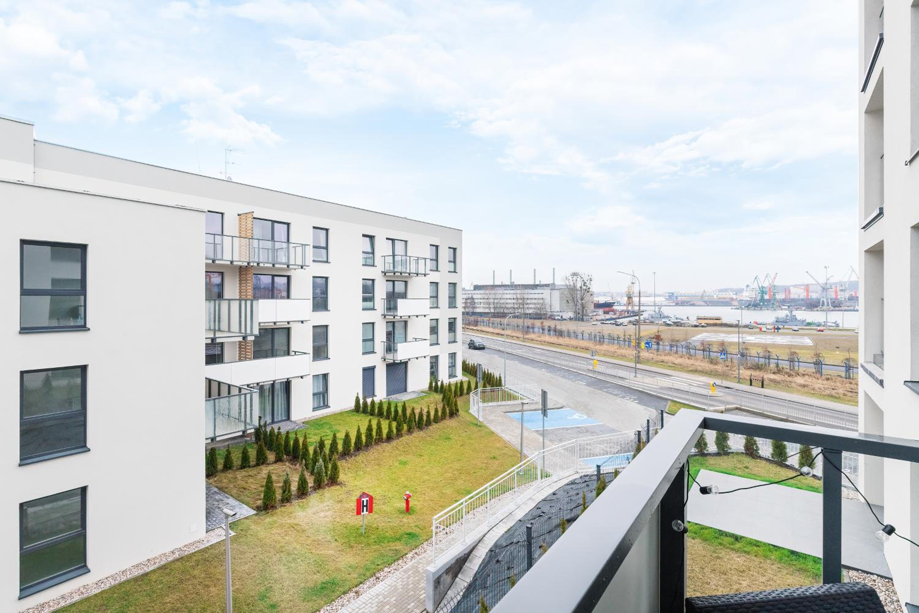 Lux Family Apartment Nadmorskie Tarasy by Renters
