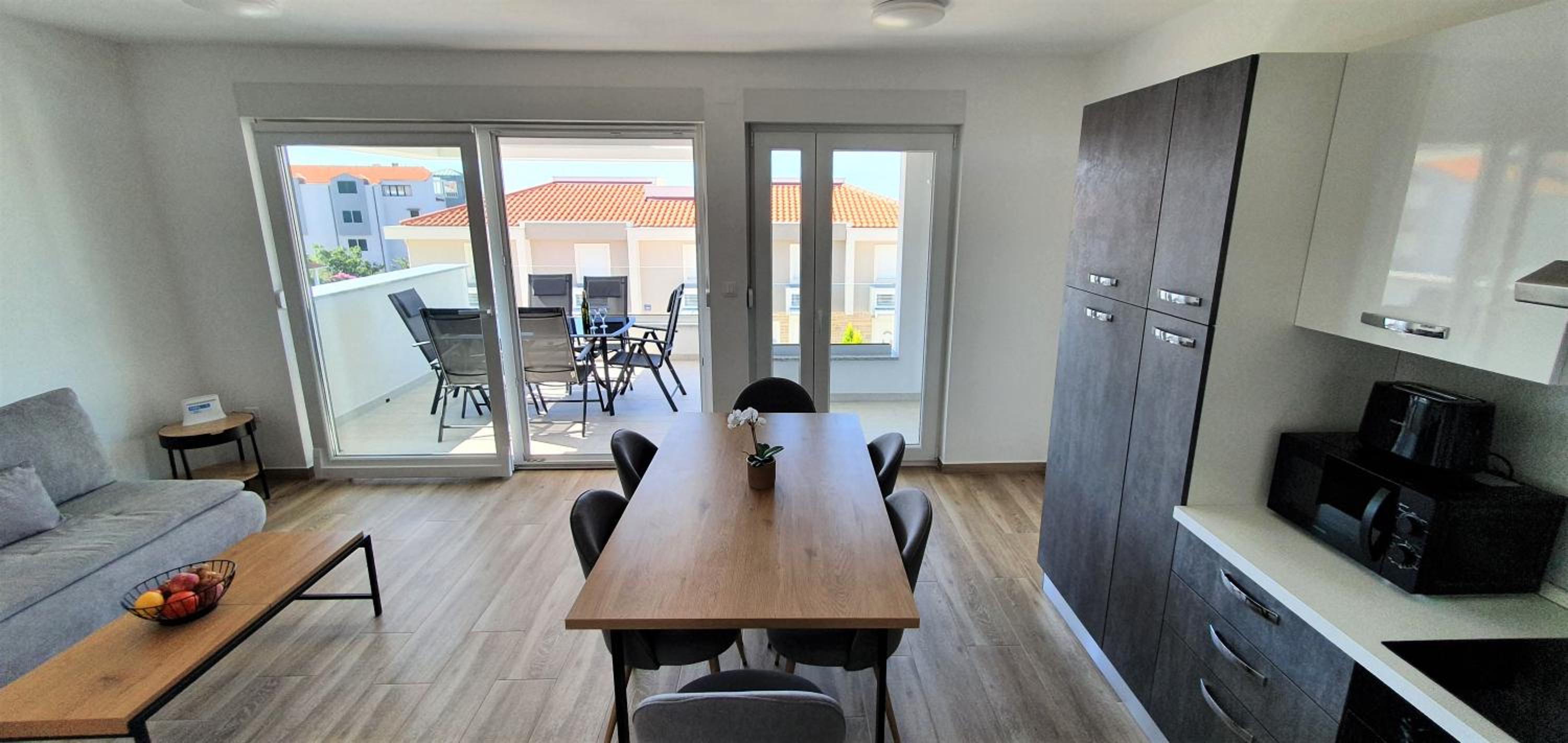 Aquarius Luxury apartment with pool and sea view