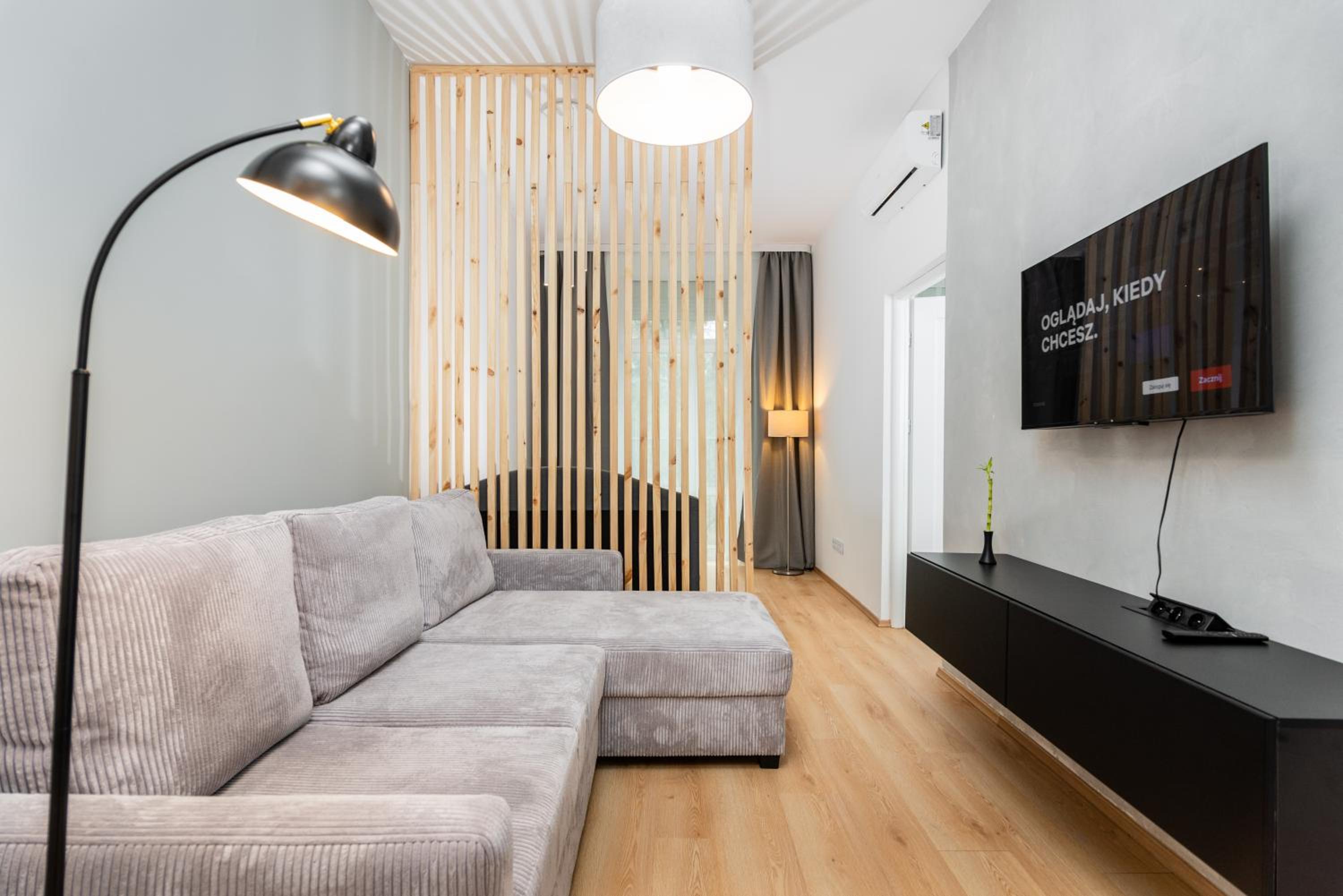 Modern Centrally Located Apartment view 3