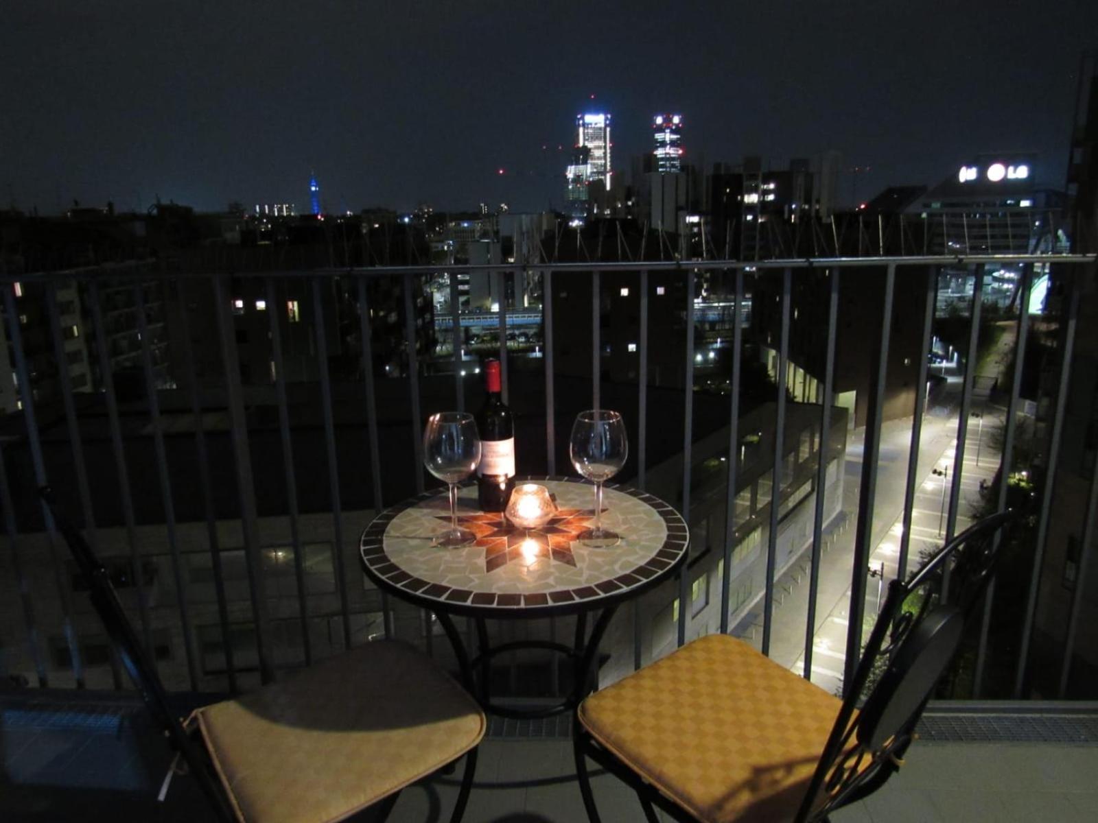 Fiera Milanocity view with terrace next to shopping mall photo 1