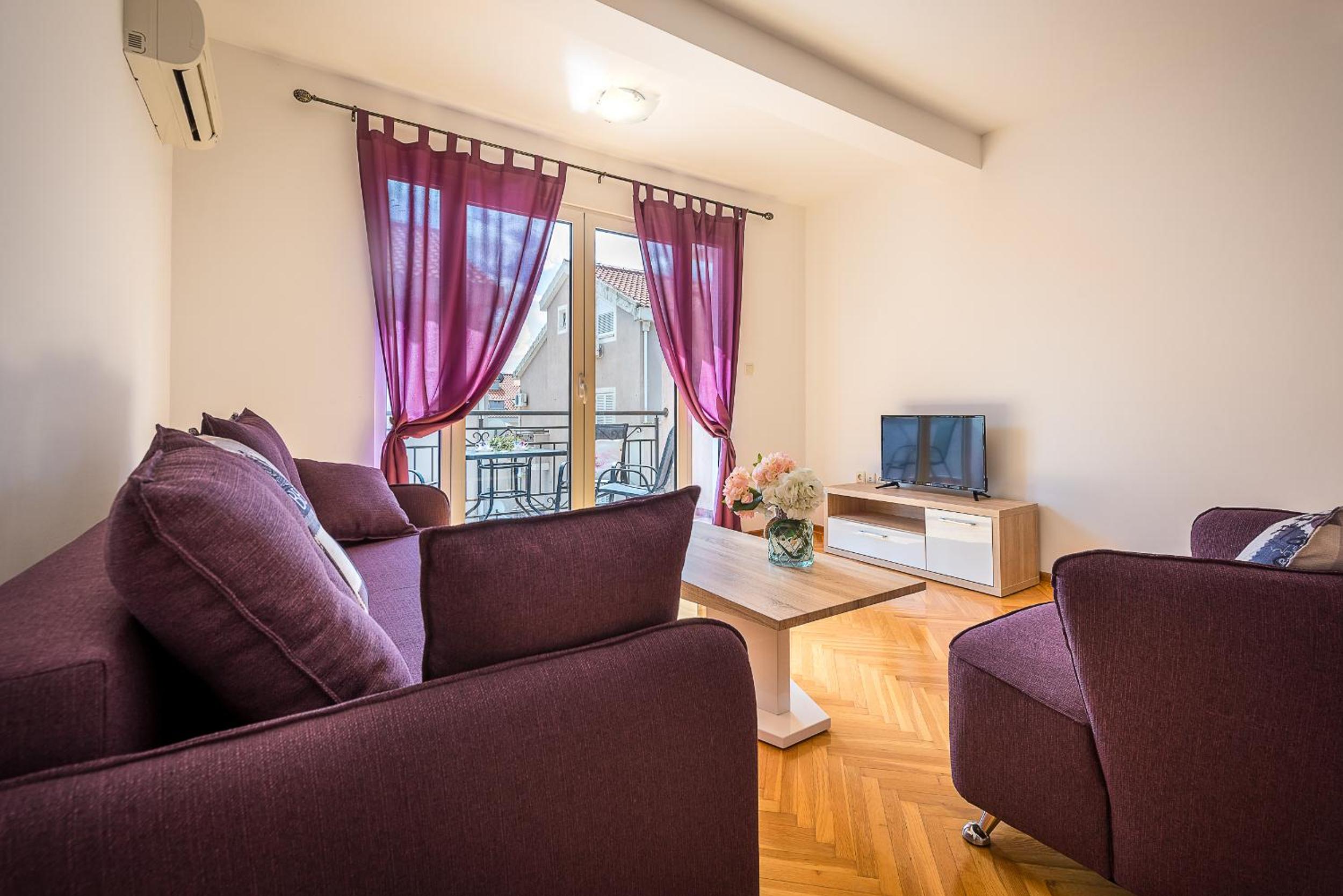 Summer apartments in Petrovac photo 5