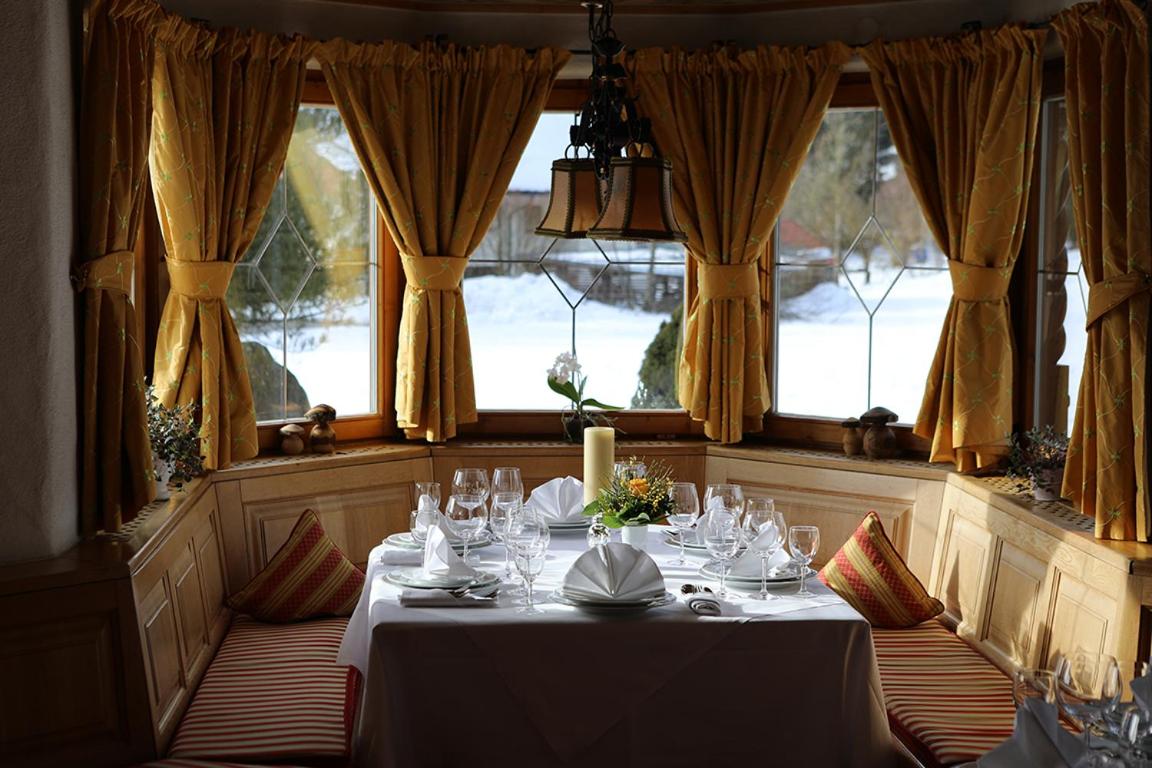 restaurant