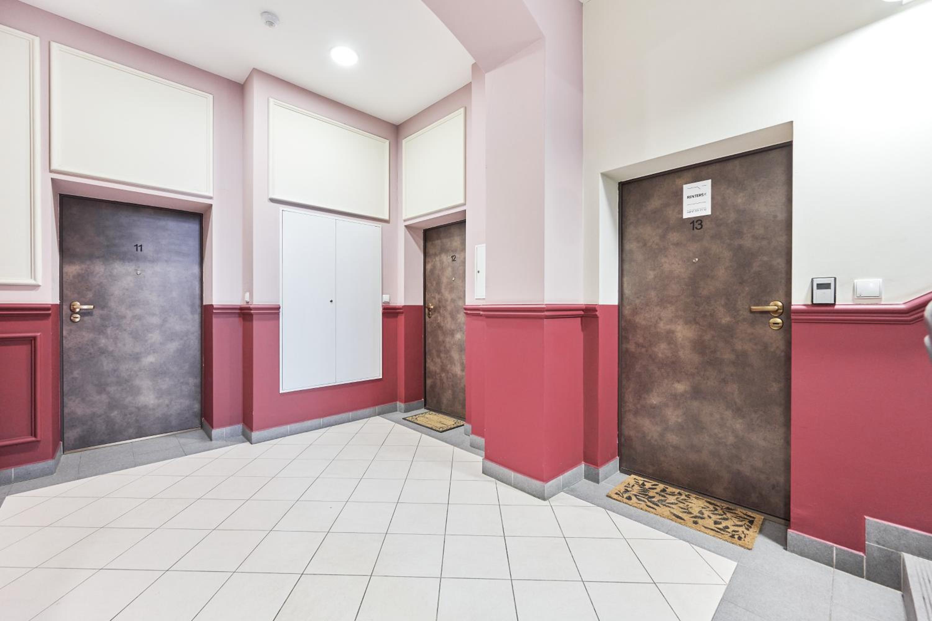 City Center Railway Station Apartment Piłsudskiego by Renters