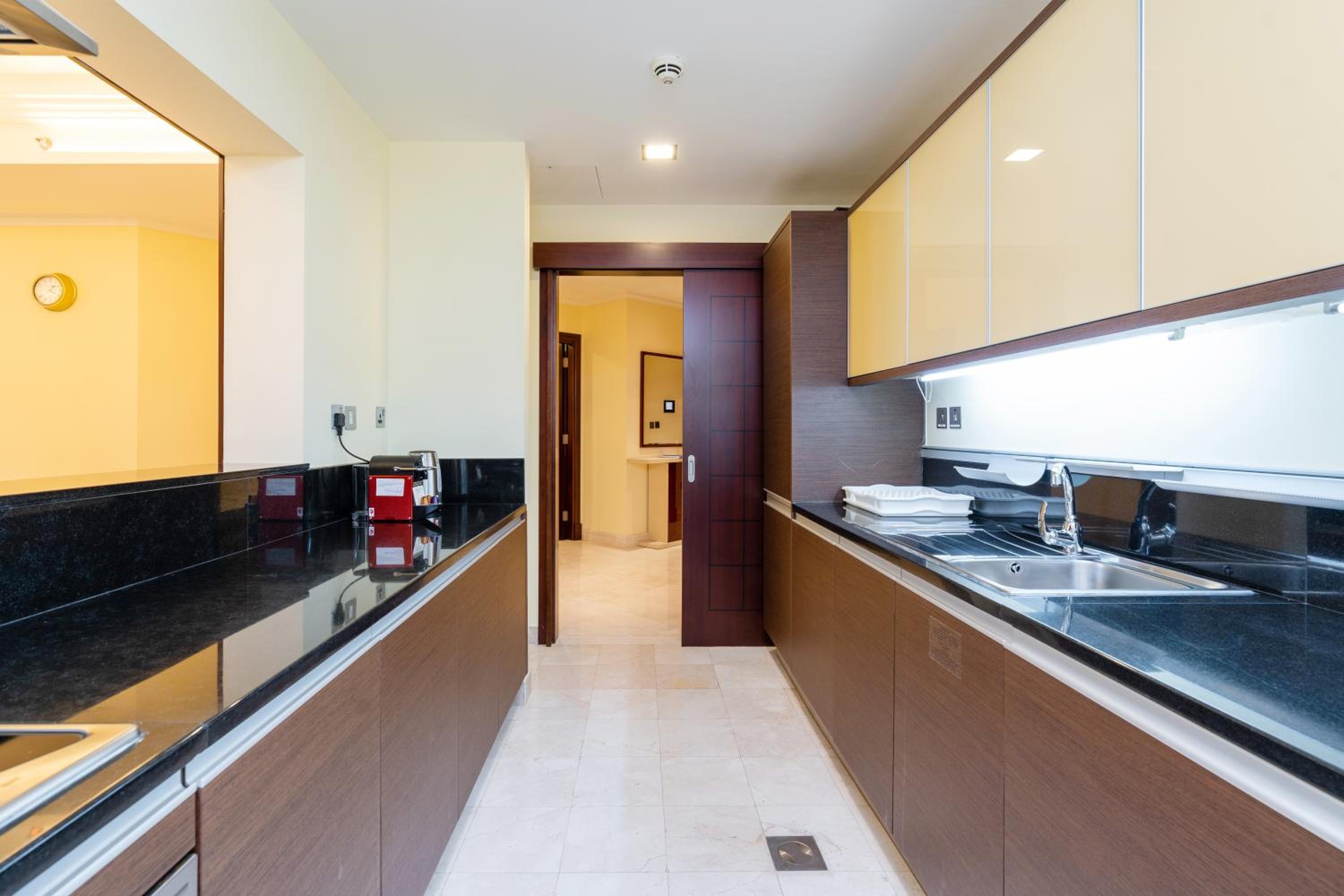 Royal Club By RVHR, Grandeur Residence Crescent Palm Jumeirah