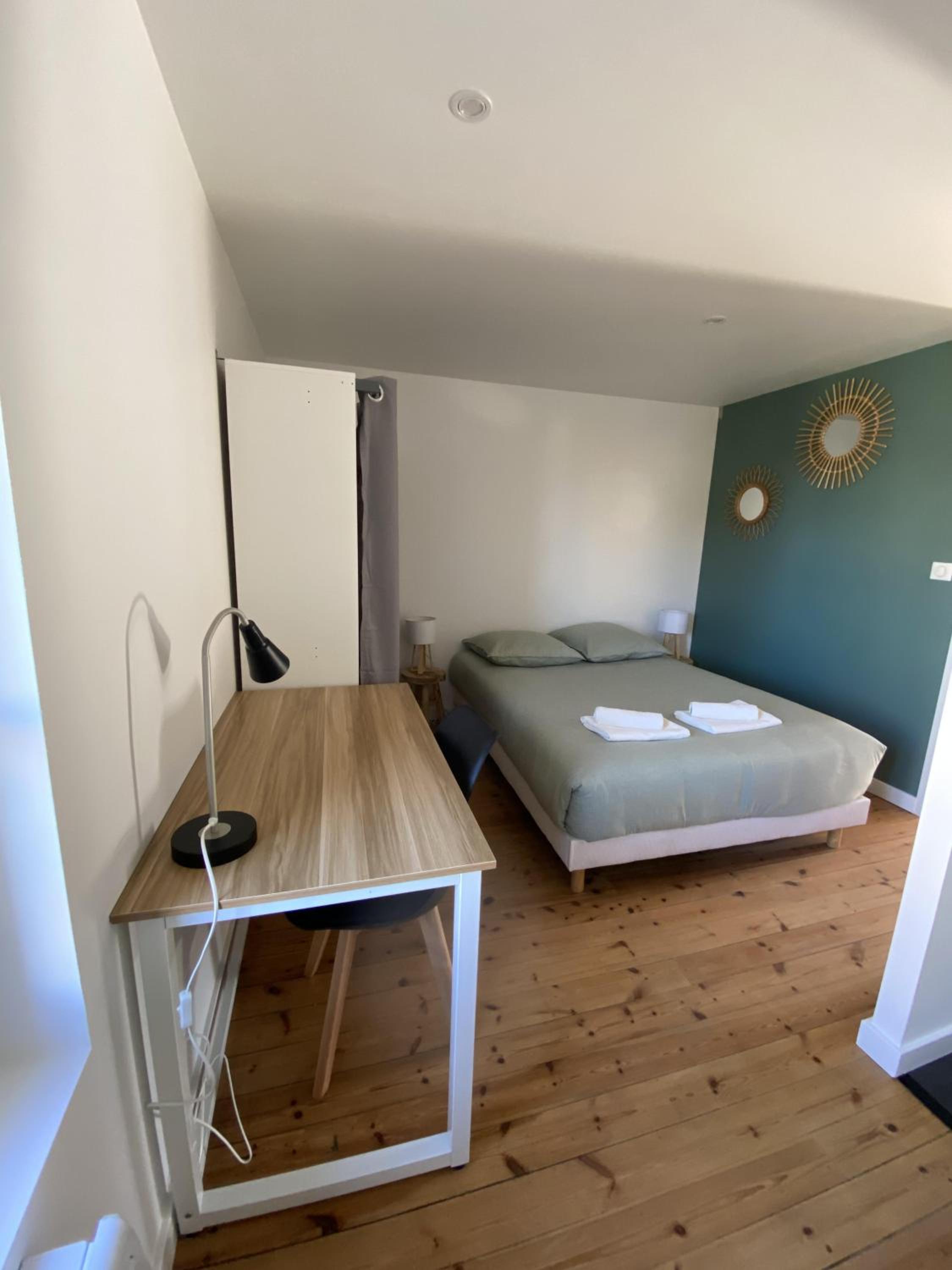 Agreable et vaste maison Angouleme centre ville view 3