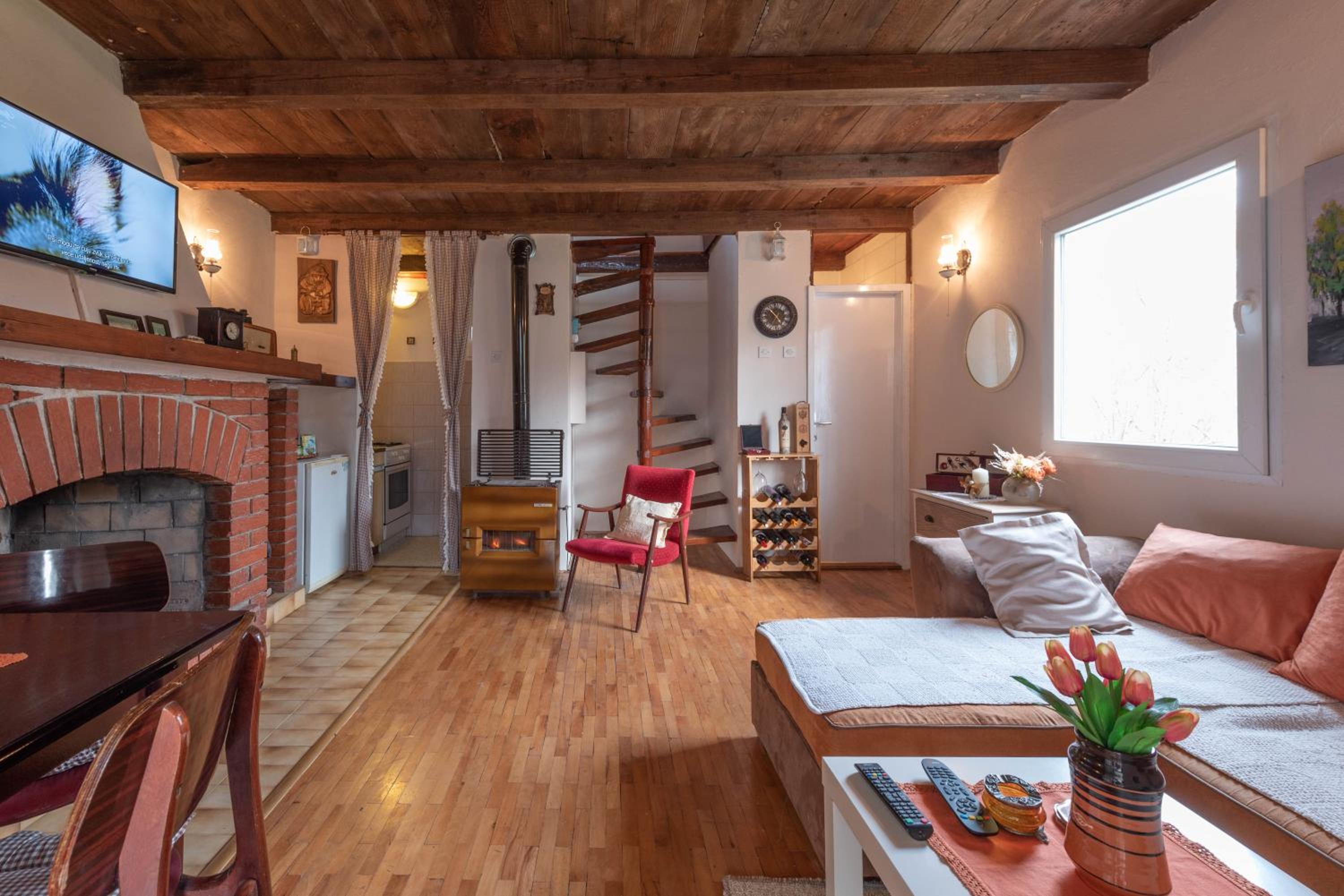 Cozy cottage, little paradise in the hinterland photo 3