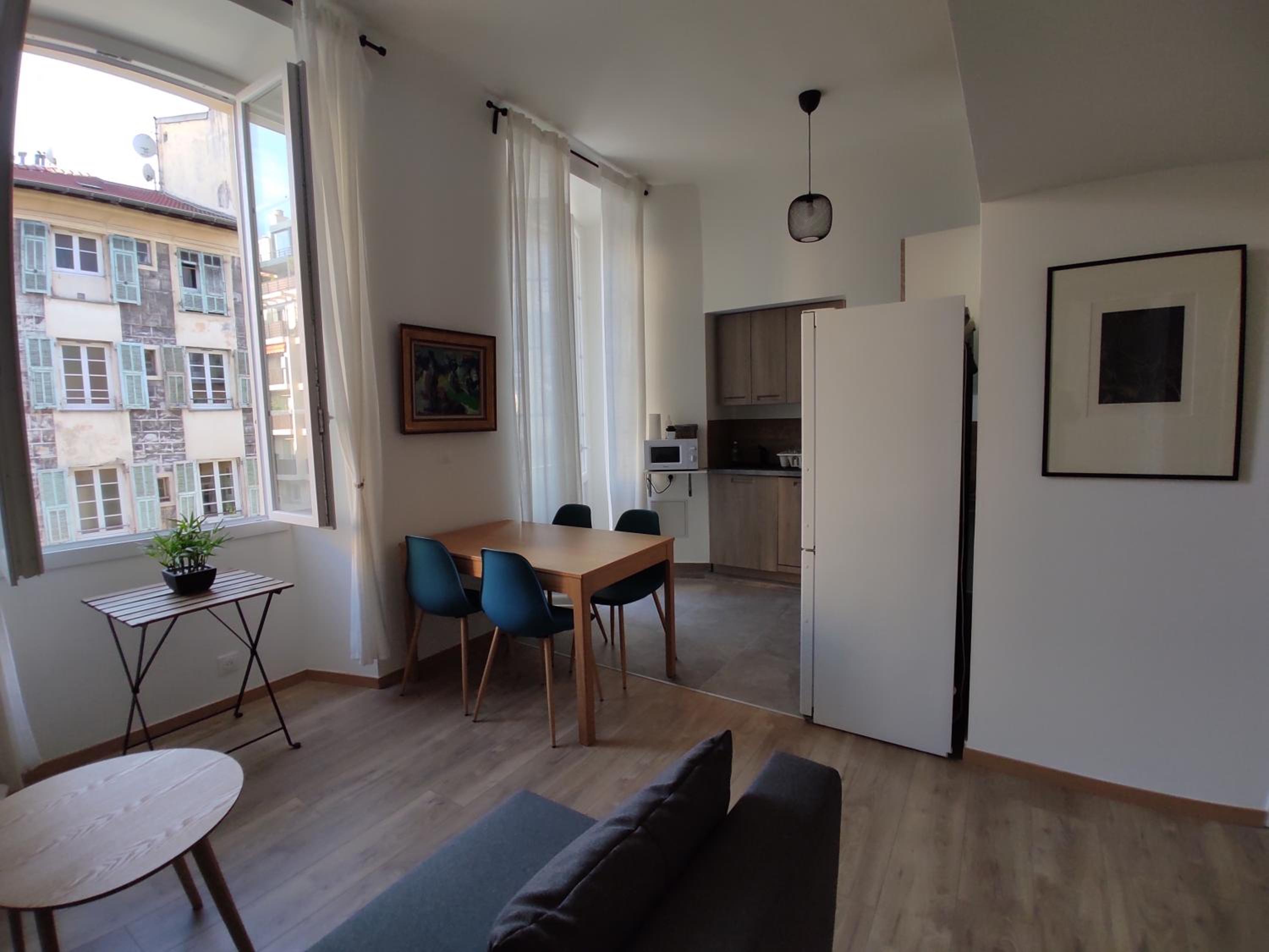 2 à 6 personnes - WELCOME TO NICE ! LOGEMENT PORT photo 2