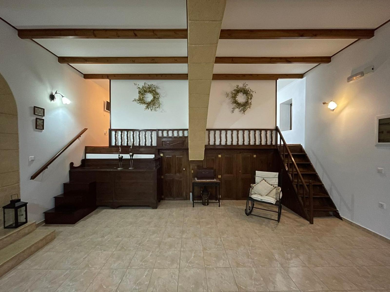KAMARA Traditional House view 5