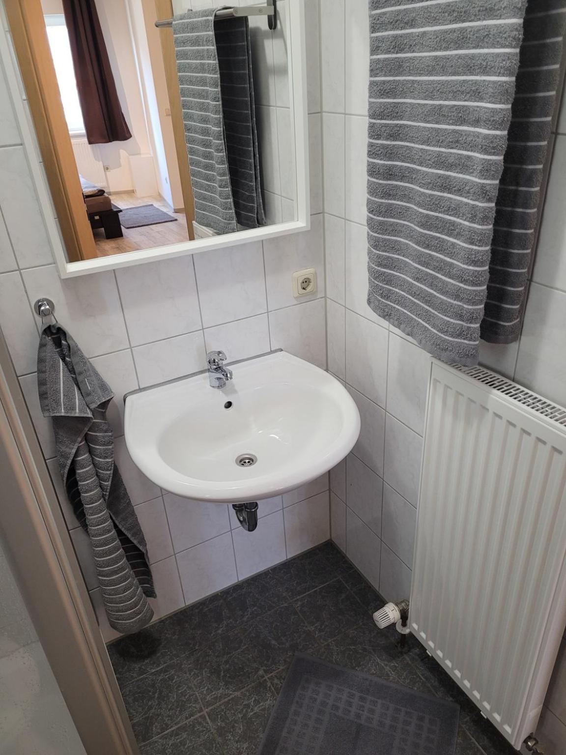 Möbliertes Zimmer