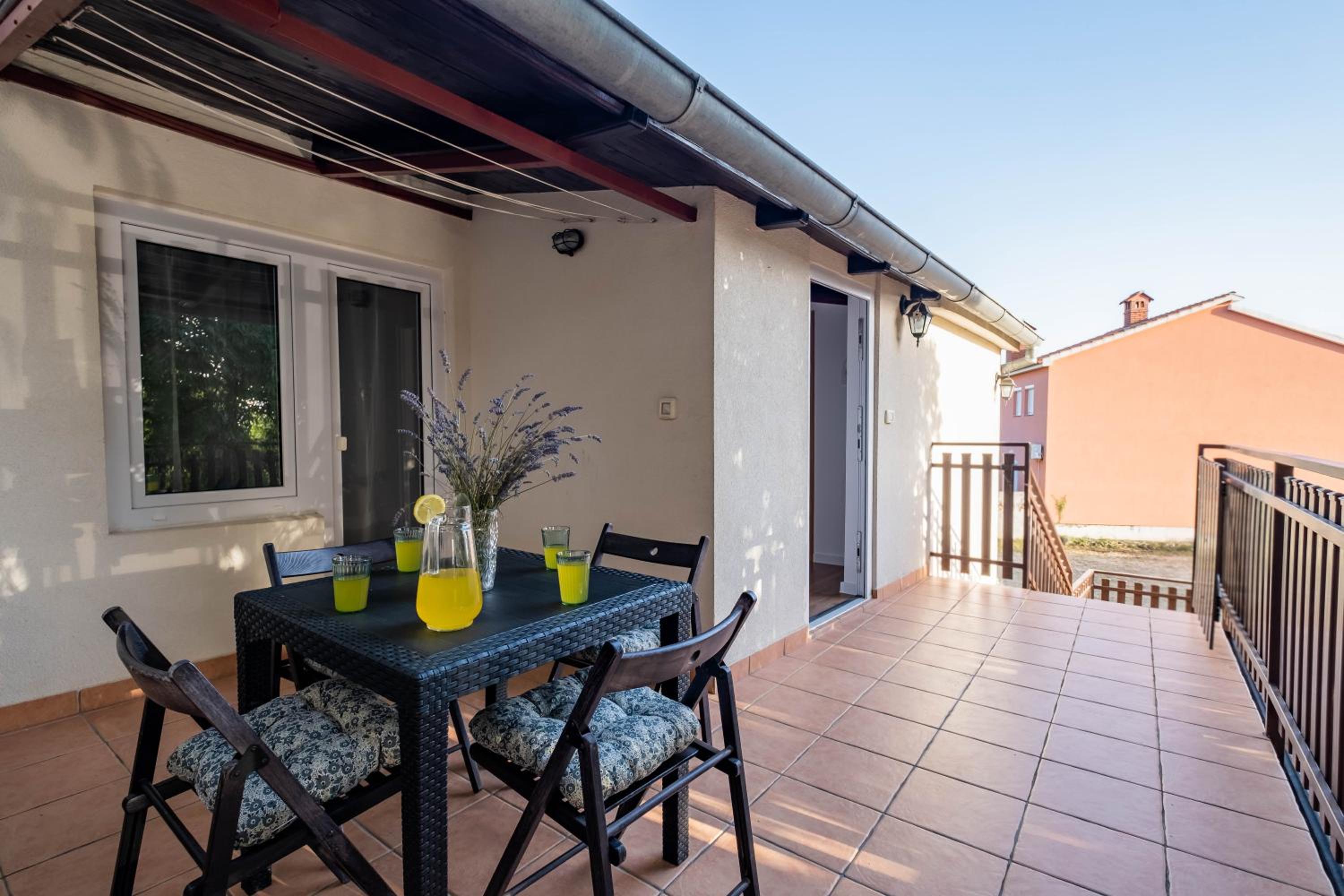 Apartment Vedrana 2142 view 5