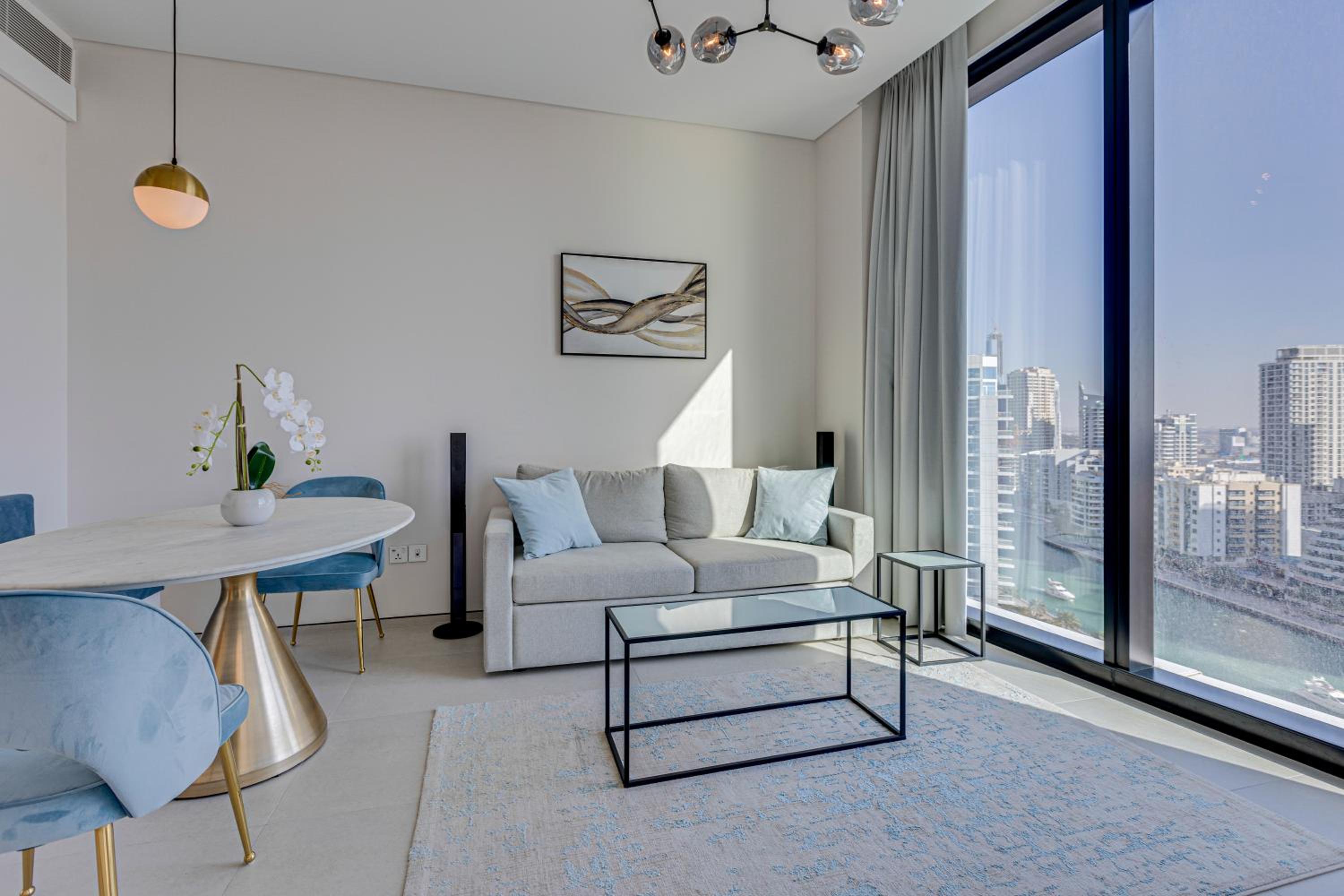 Stylish apartment in Address Beach Residence
