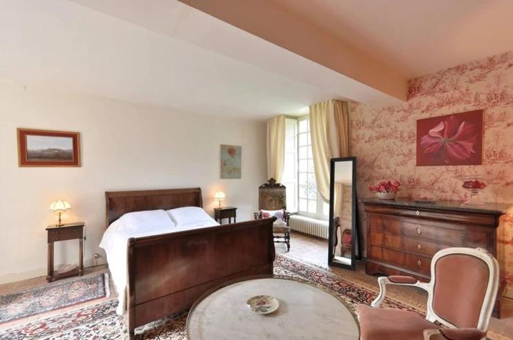 Du Vignoble à l'Atlantique - Château Cassemichère gîte