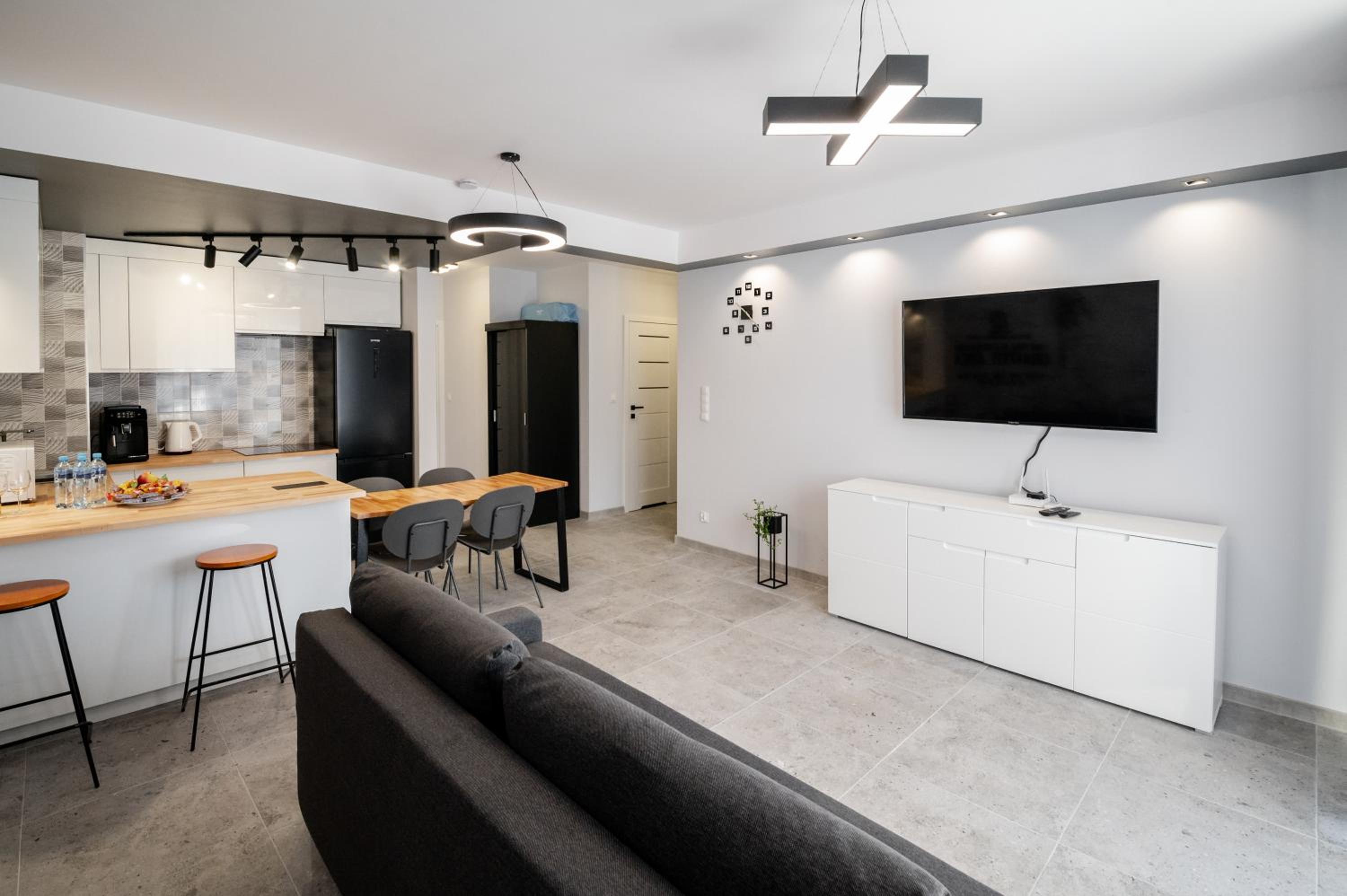 APARTAMENT MODERN view 3