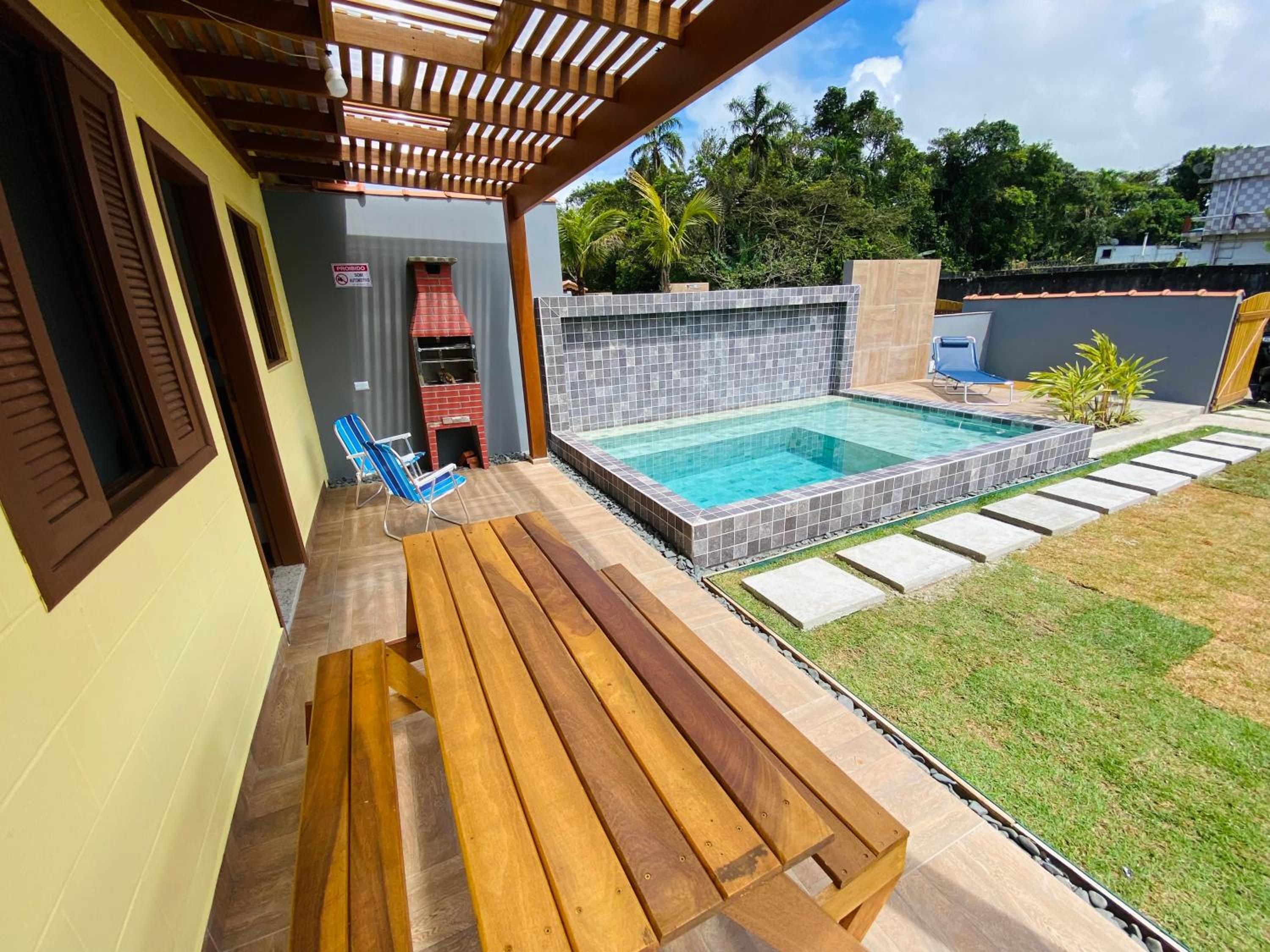 Casinhas Terõ - Chalé 01 com Piscina