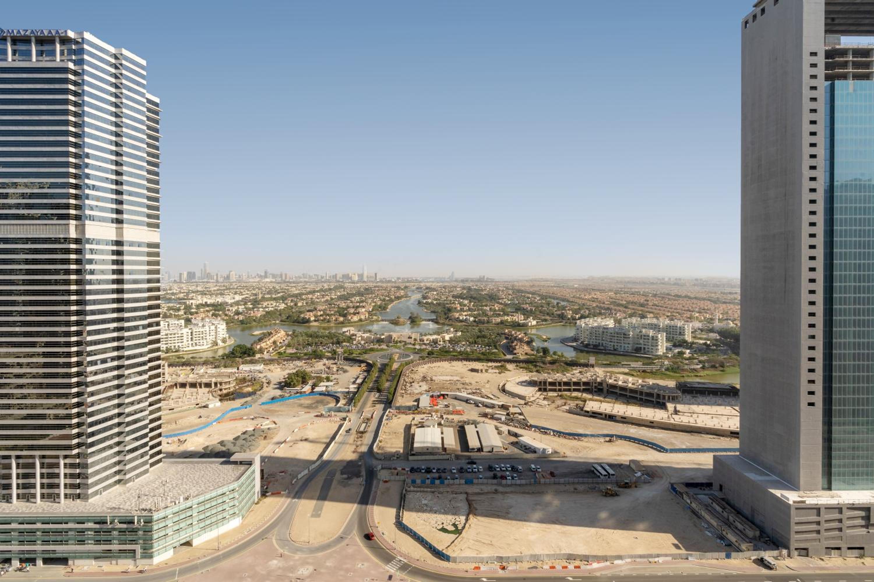 Royal Club By RVHR, Bonnington Residential Tower - JLT