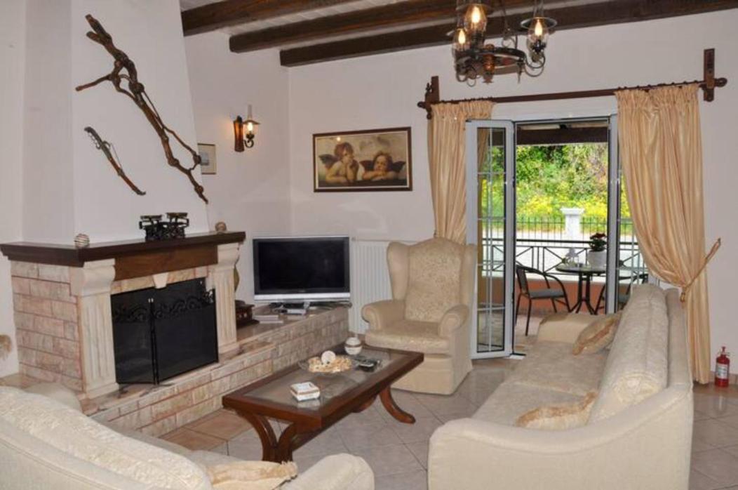 Villa Leo Junior view 3