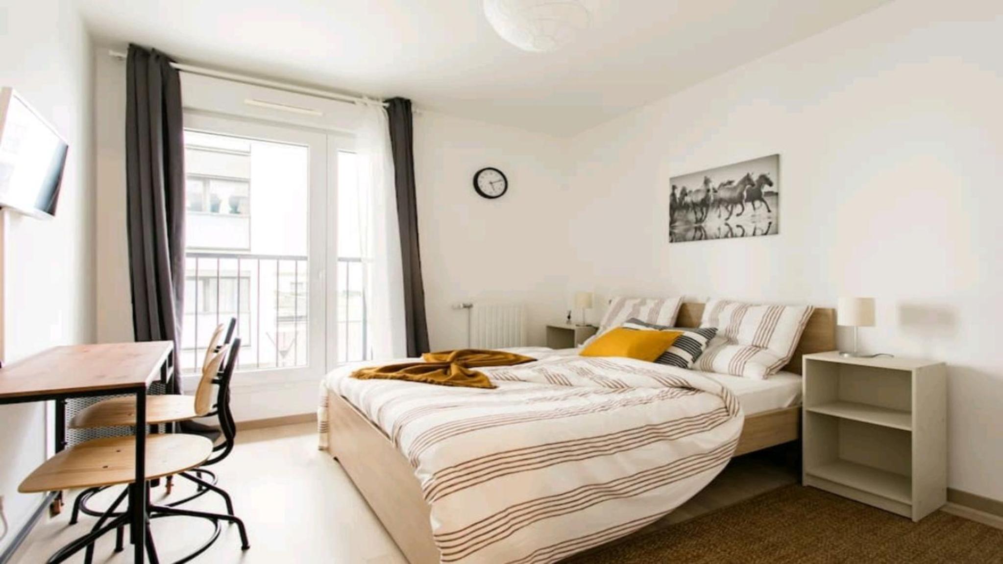 Luxury Apartment near Paris la Défense with secured Parking
