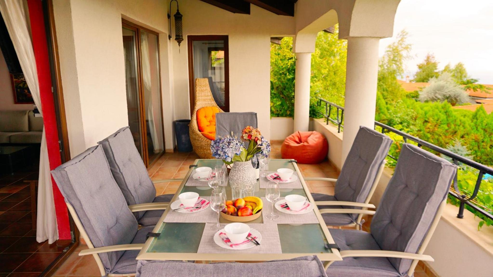 Villa Afina