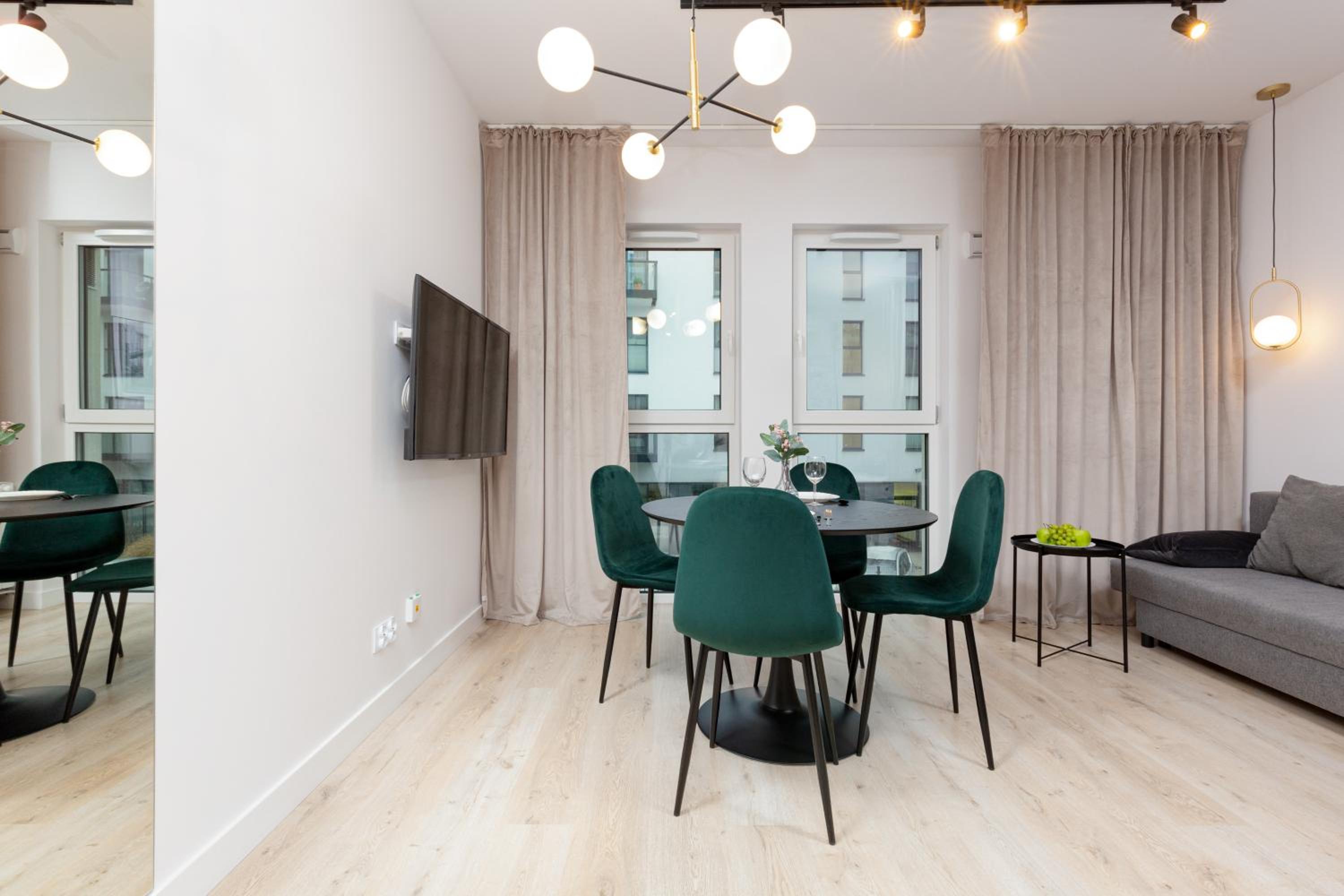 Studio Apartment Praga Targowa by Renters