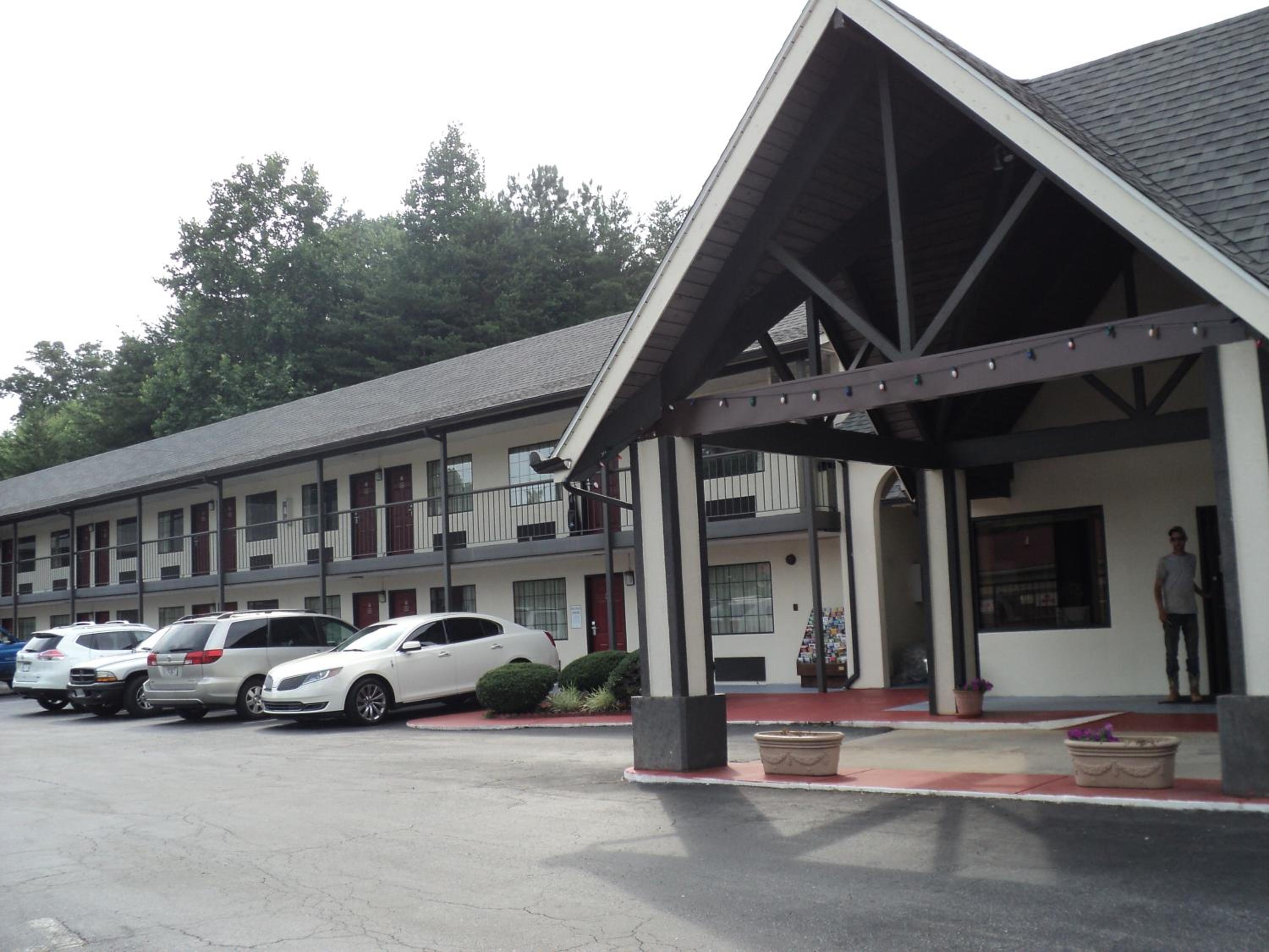 Knights Inn Cleveland GA