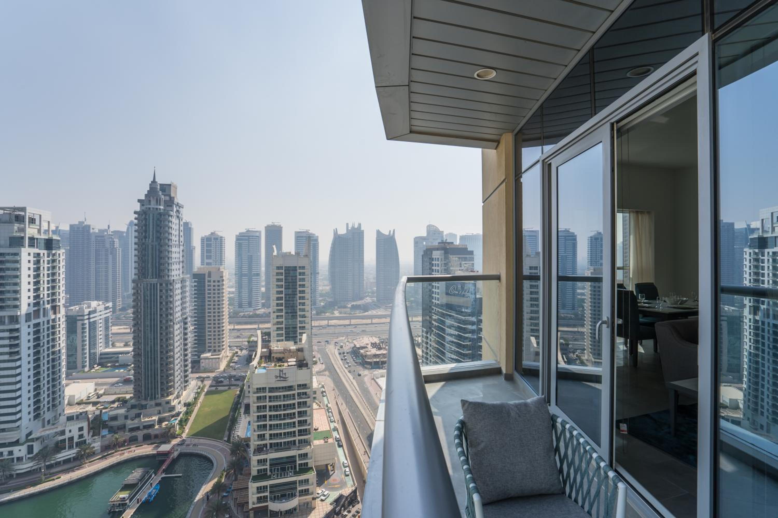 HiGuests - JAM Marina Residence