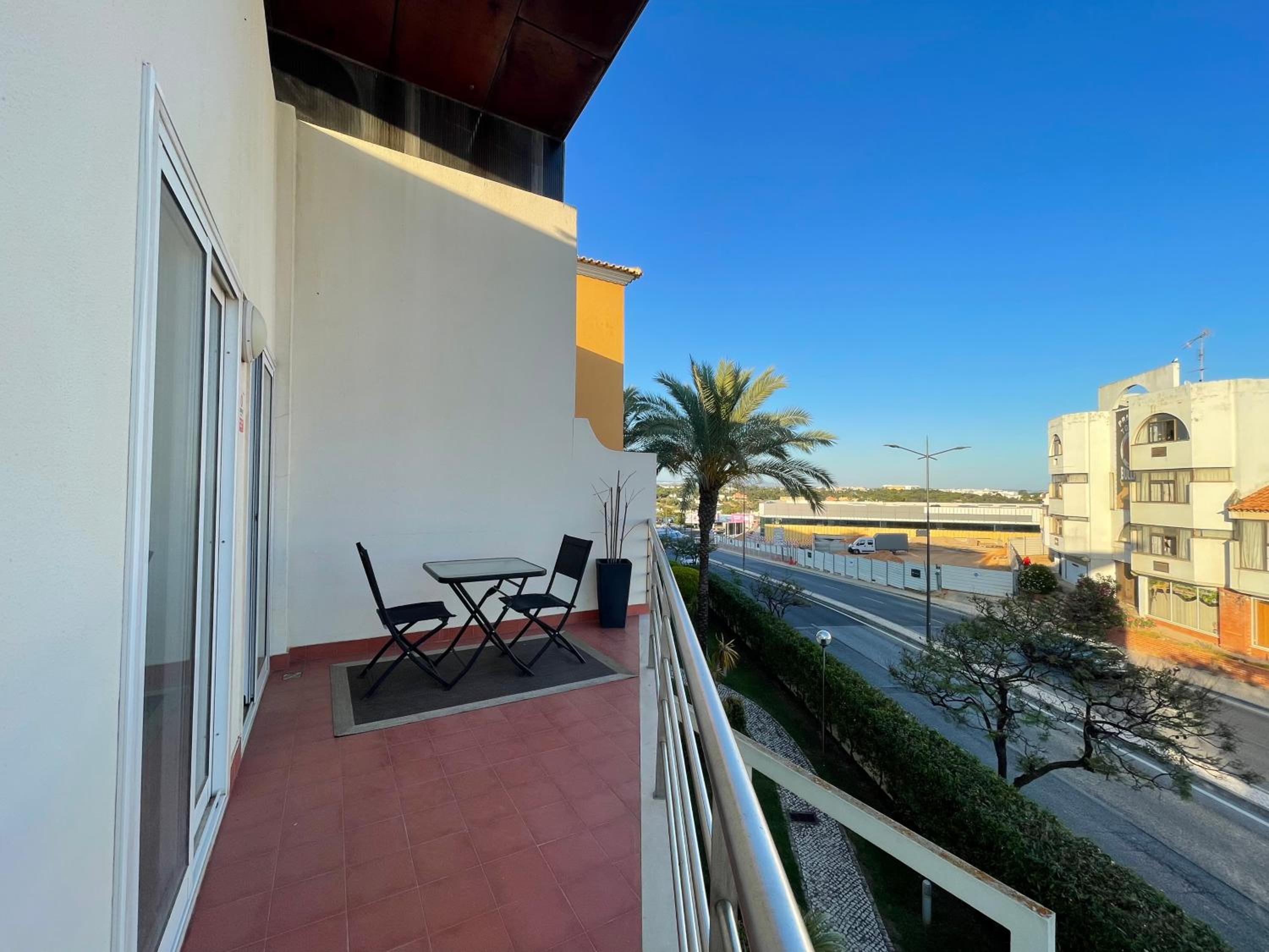 T1 ocean view close to Praia da Oura