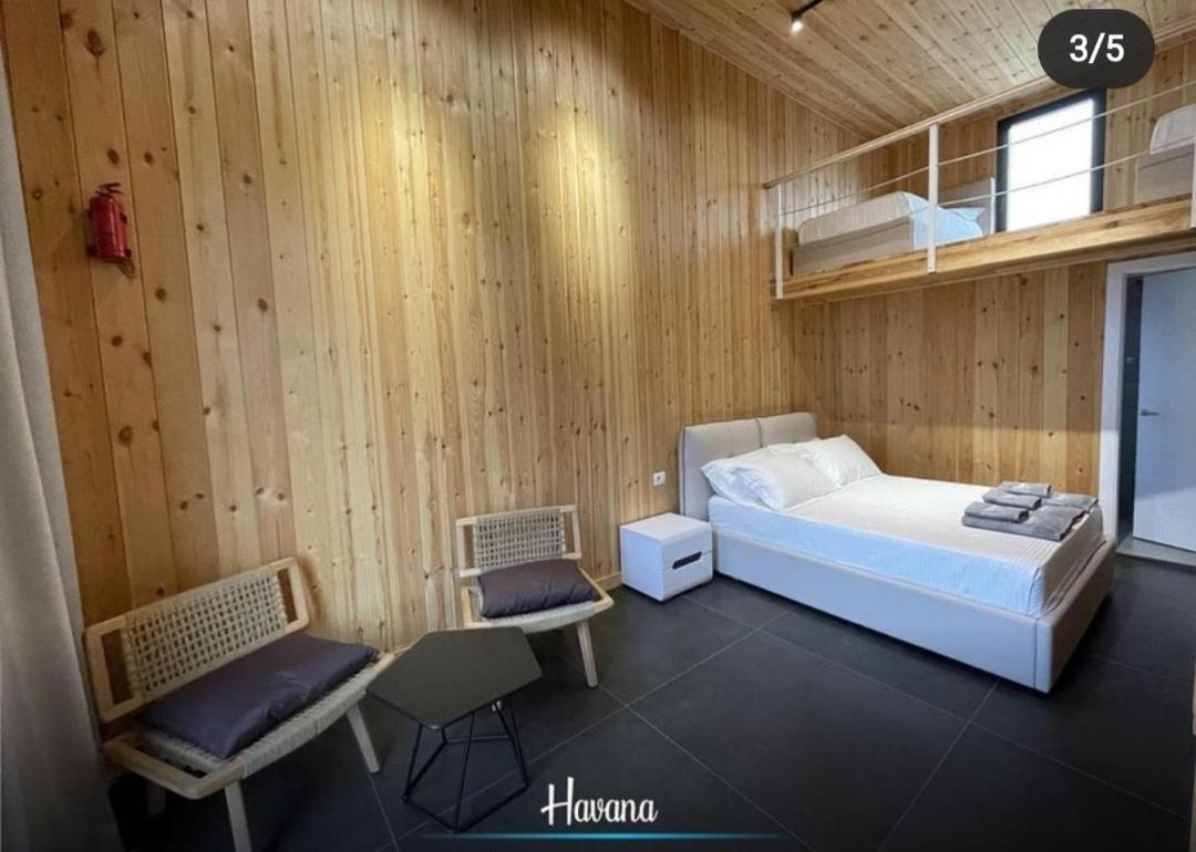 HAVANA HOUSE