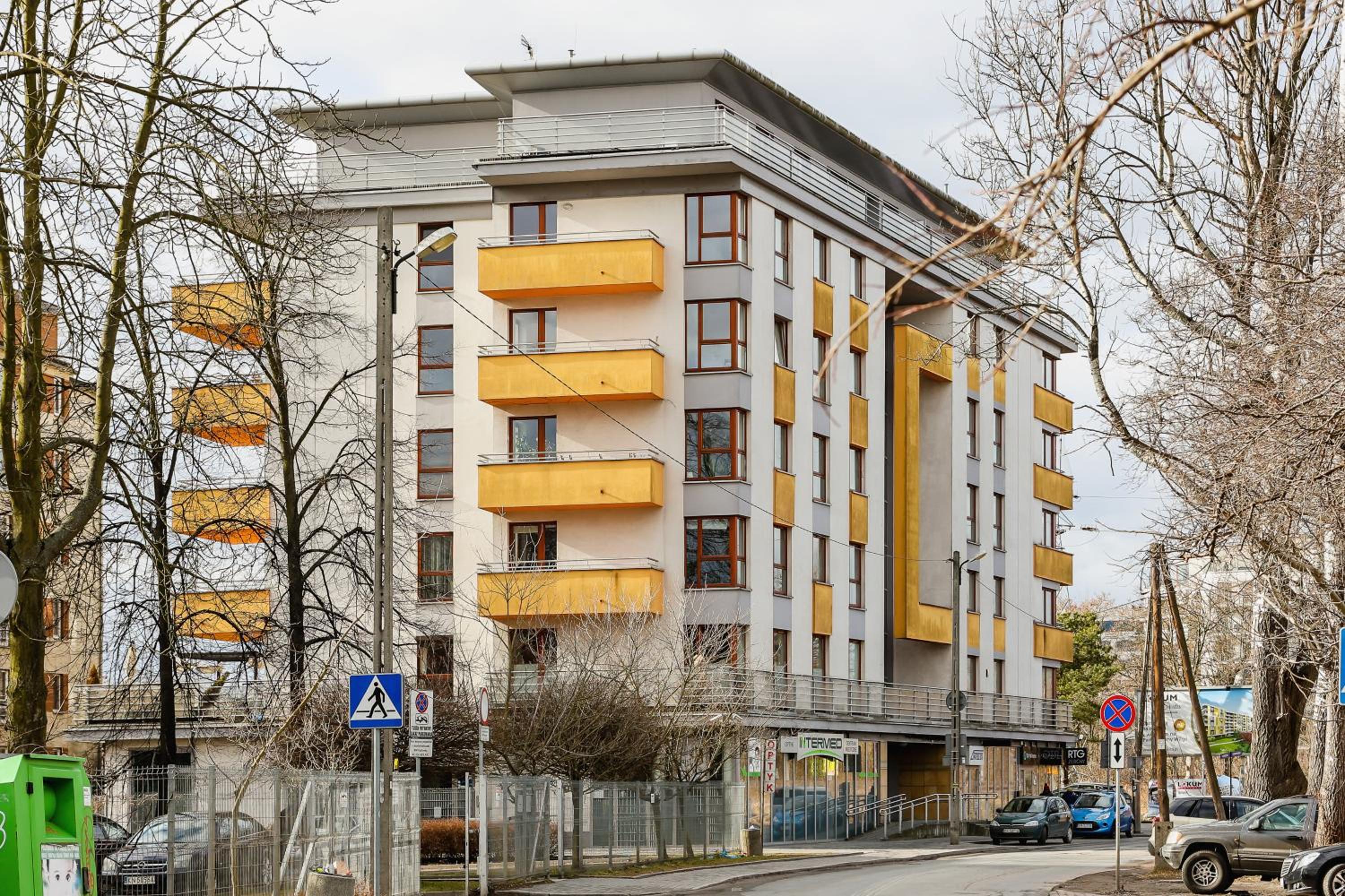 Dzielnica XIII Podgórze Kraków by Renters view 5