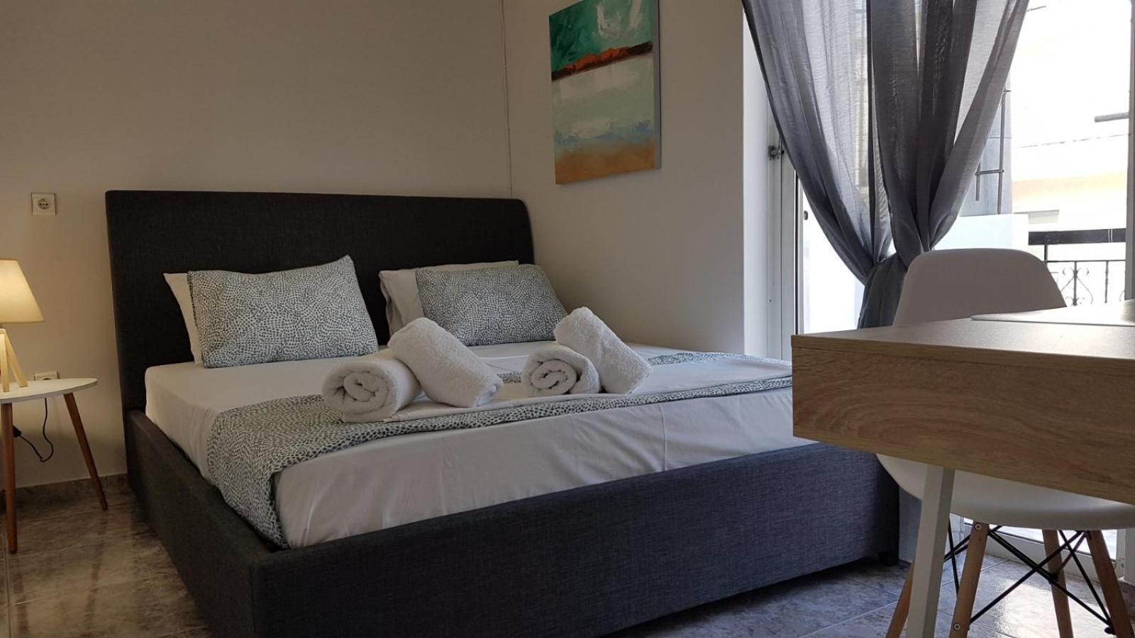 Maisonaitte-Athens Center, 4 BD, 2 BATH