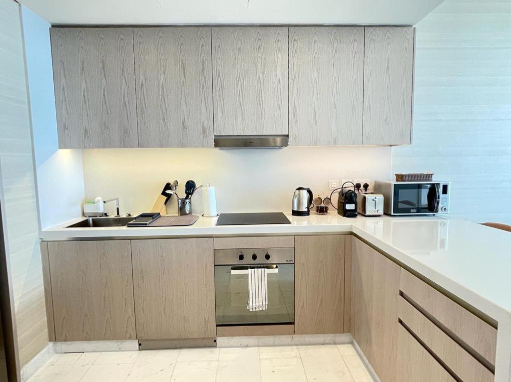 HVR THE PALM DUBAI