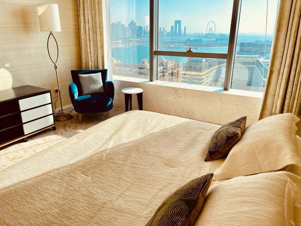 HVR THE PALM DUBAI