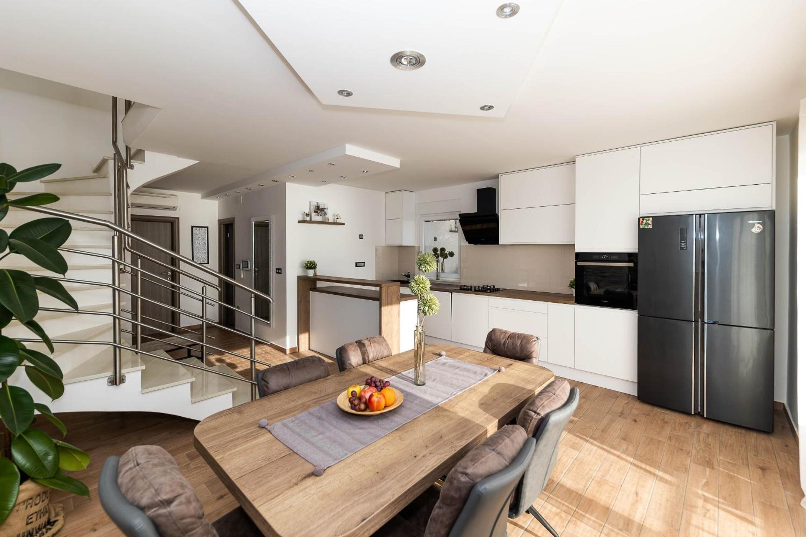 Deluxe Apartment Stunning view view 3