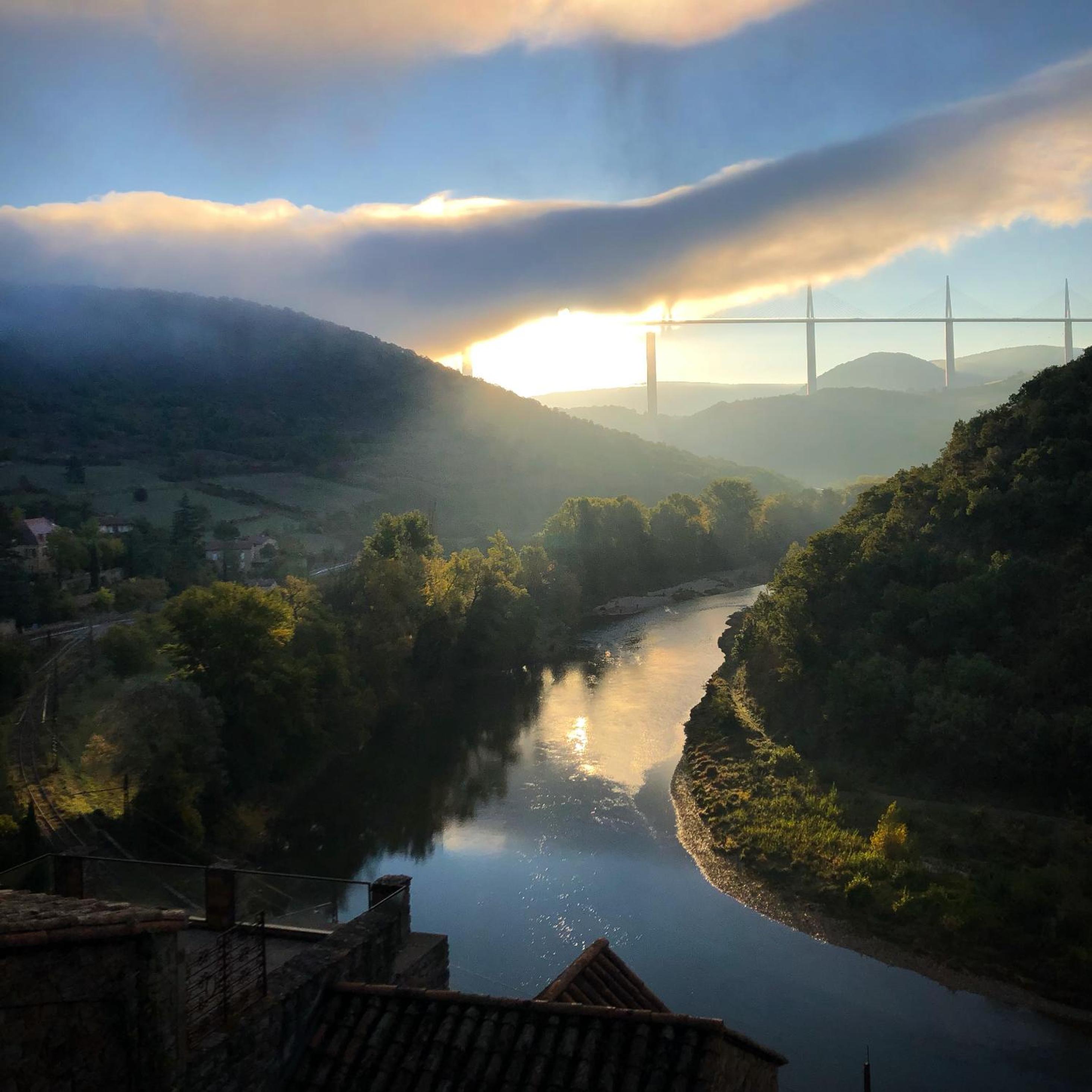 Les Roches