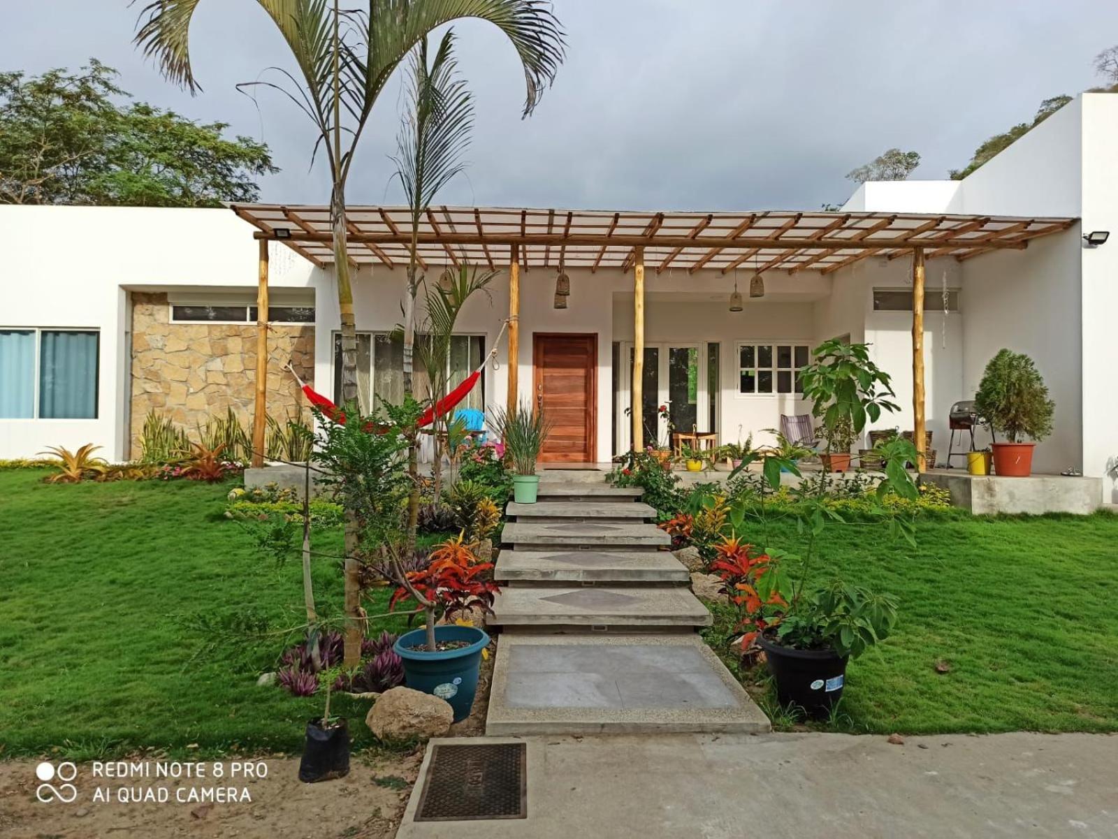 EL JARDIN OLON SUITES