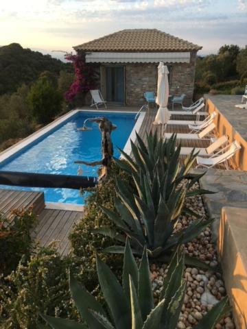 Luxury villa + guest house couchers de soleil mer view 5