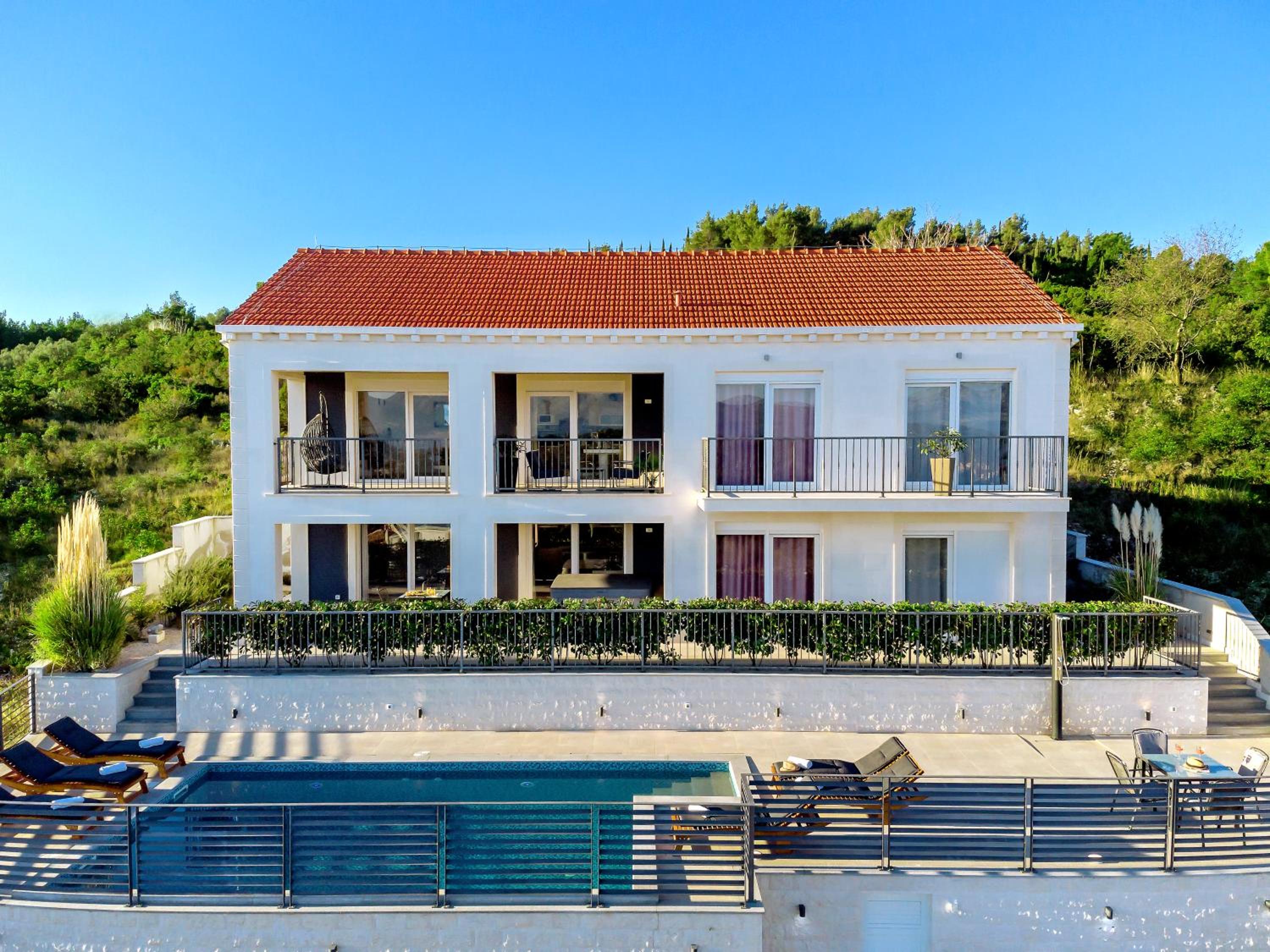 Luxury Authentic Experience at Villa Marta view 5