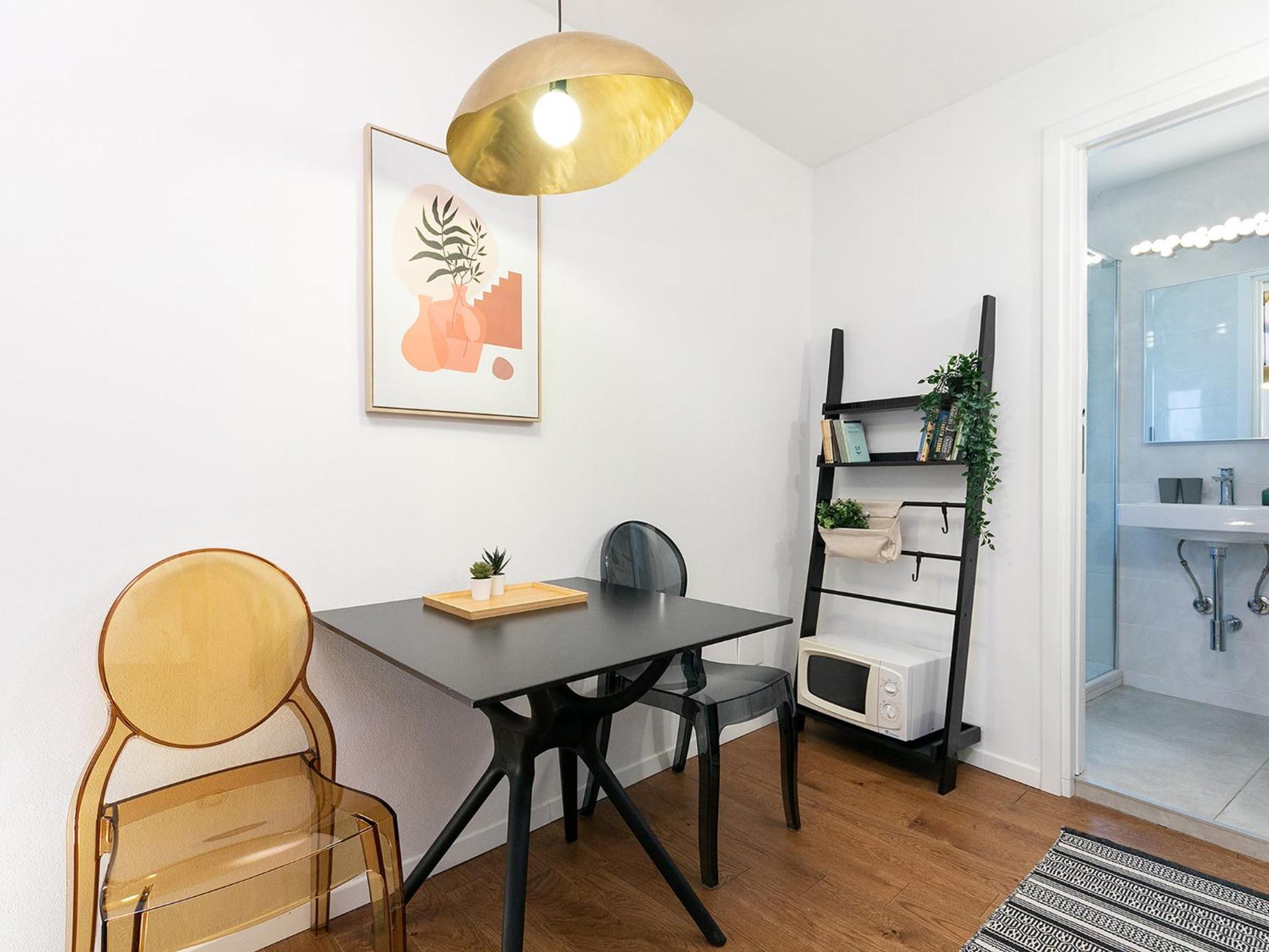 Stylish Studio Apartment by Irundo view 4