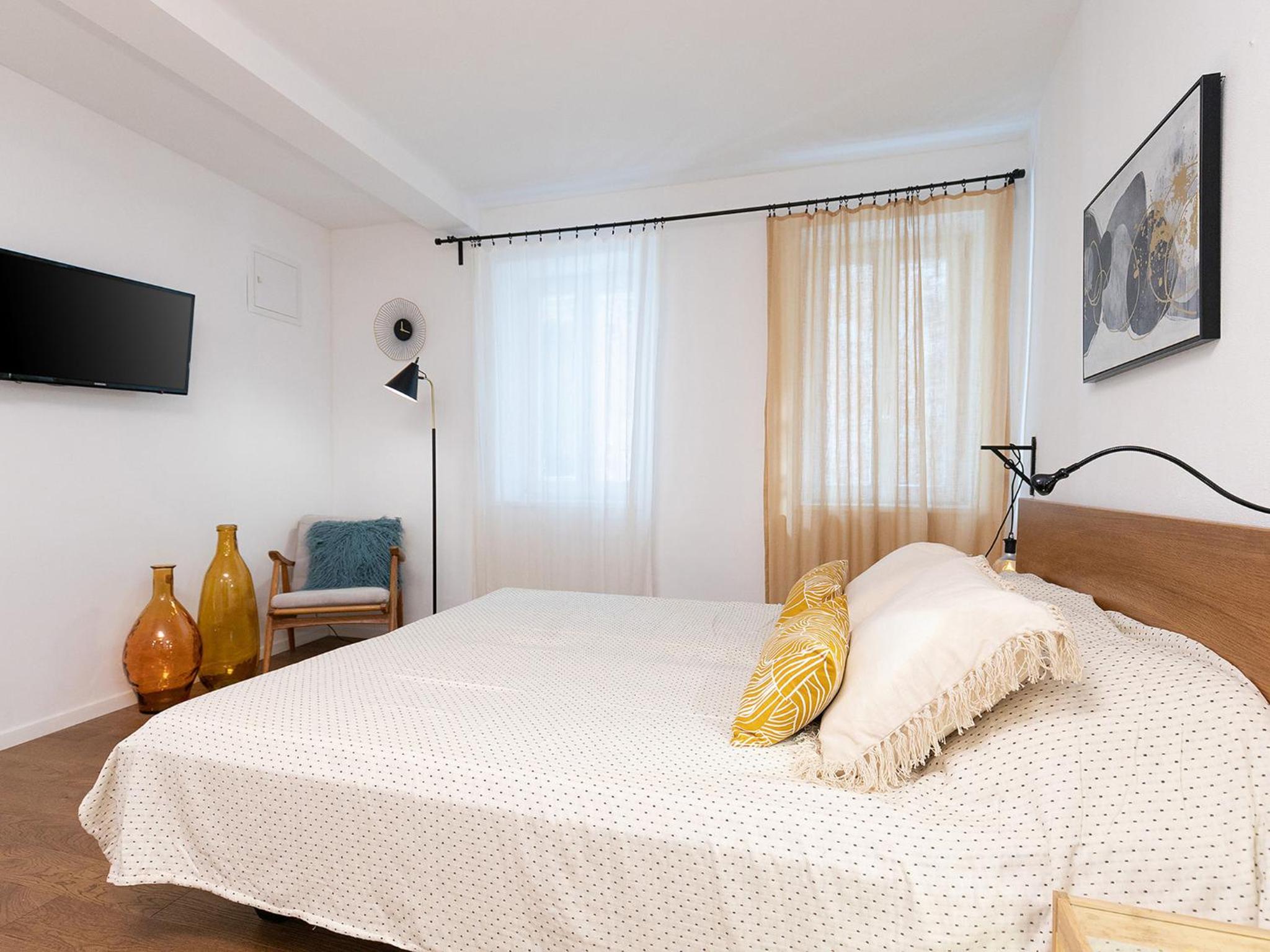 Stylish Studio Apartment by Irundo