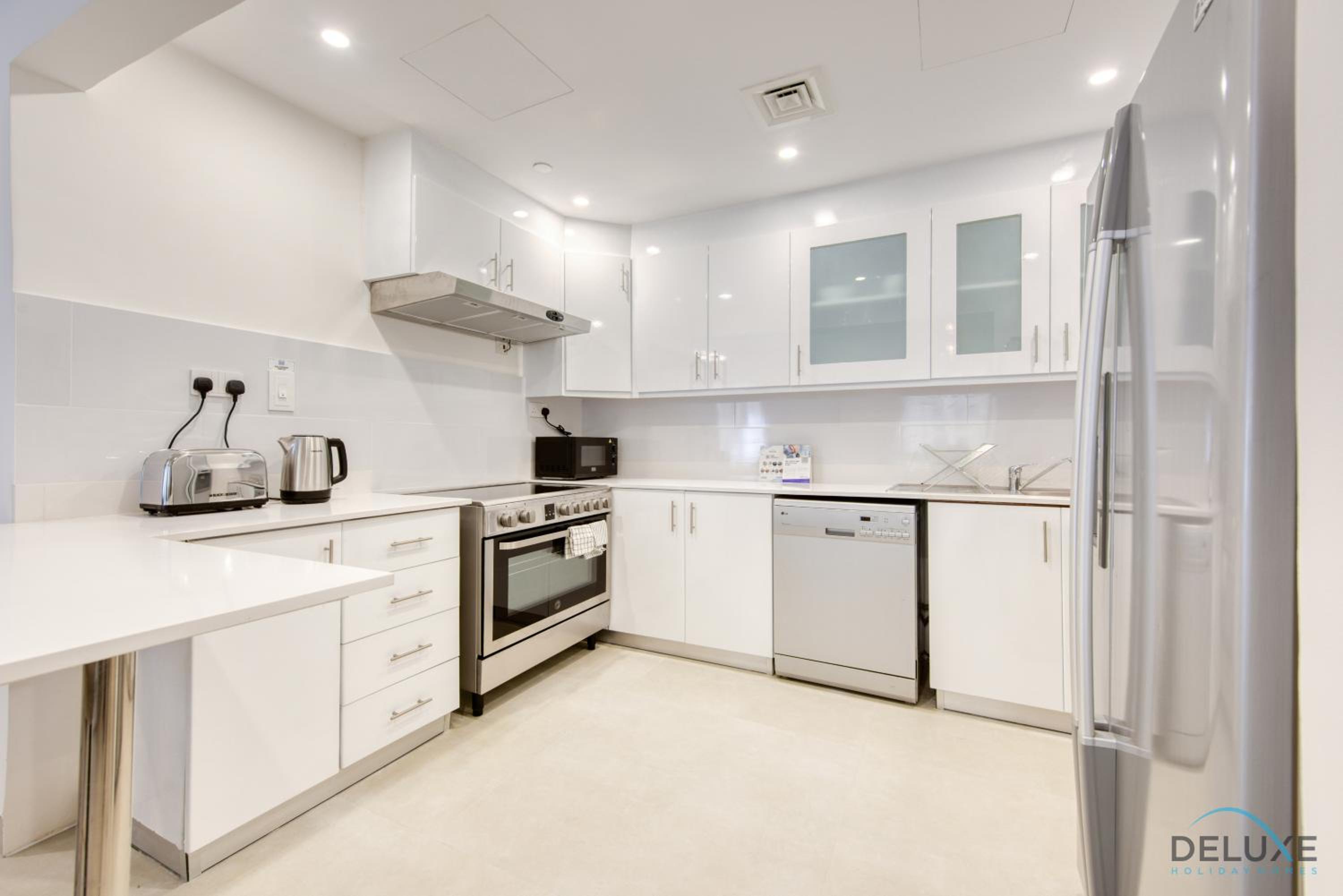 Immaculate 3BR at Sadaf 5 JBR by Deluxe Holiday Homes